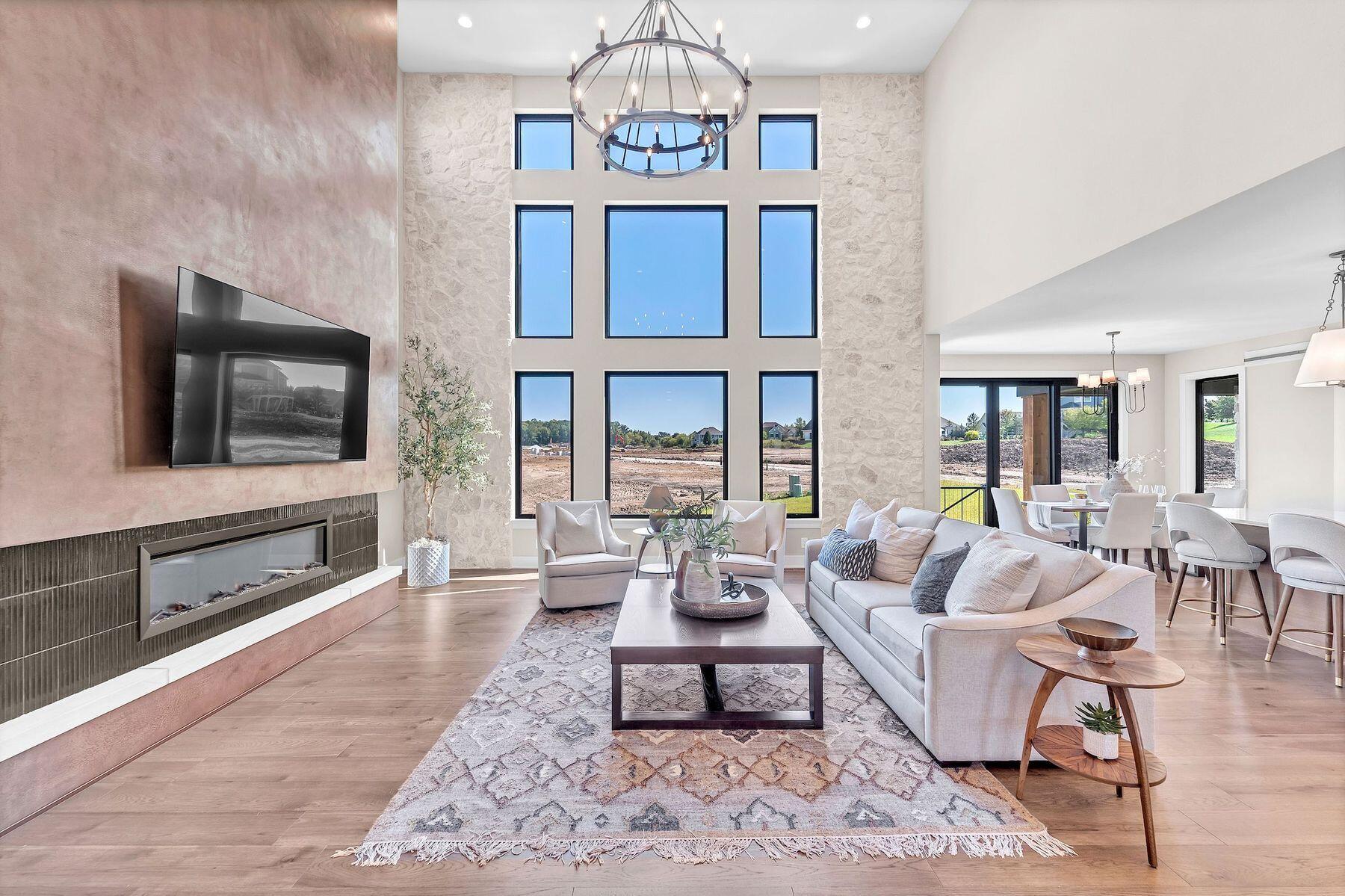 W188N5040 Red Crown Trl