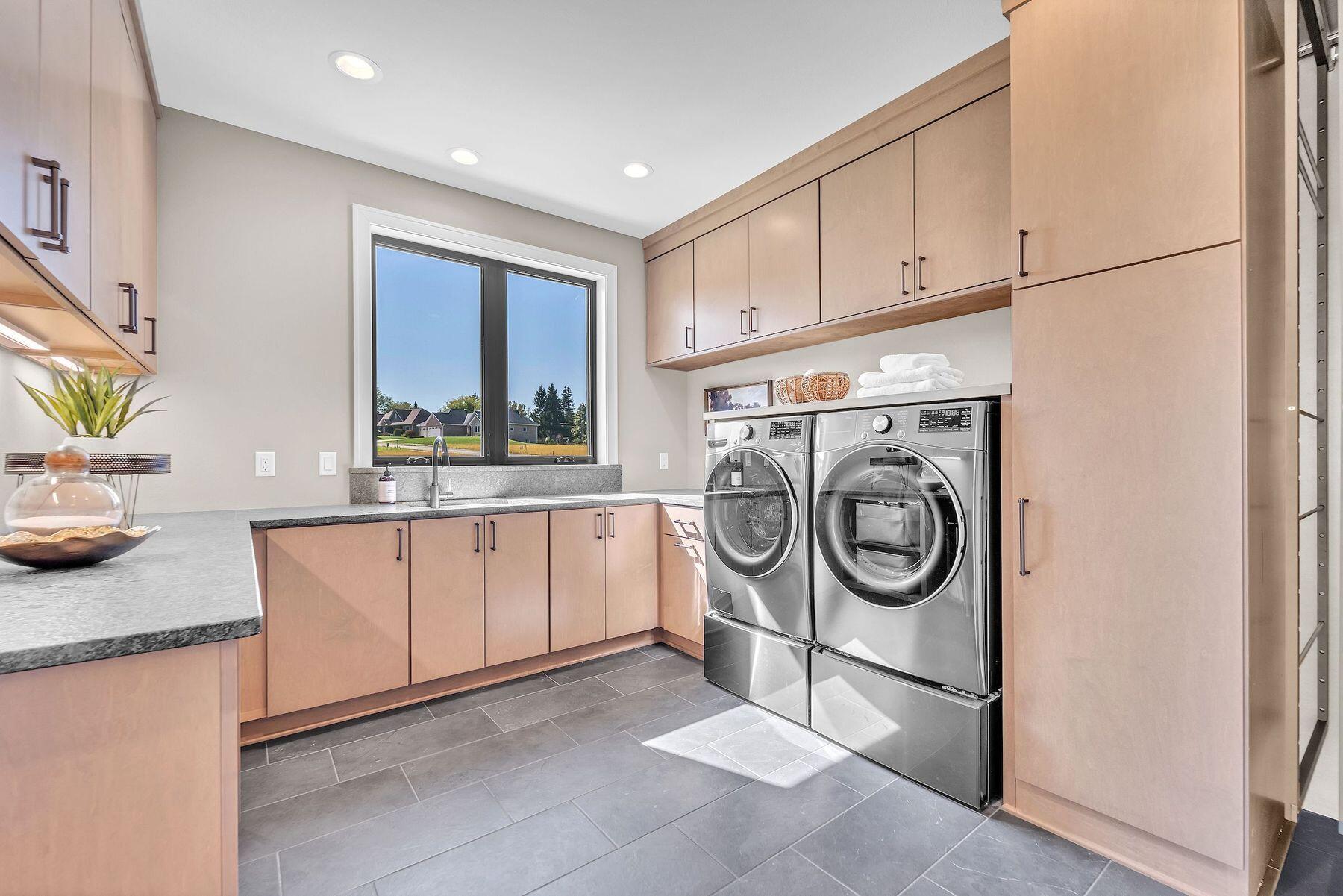 W188N5040 Red Crown Trl