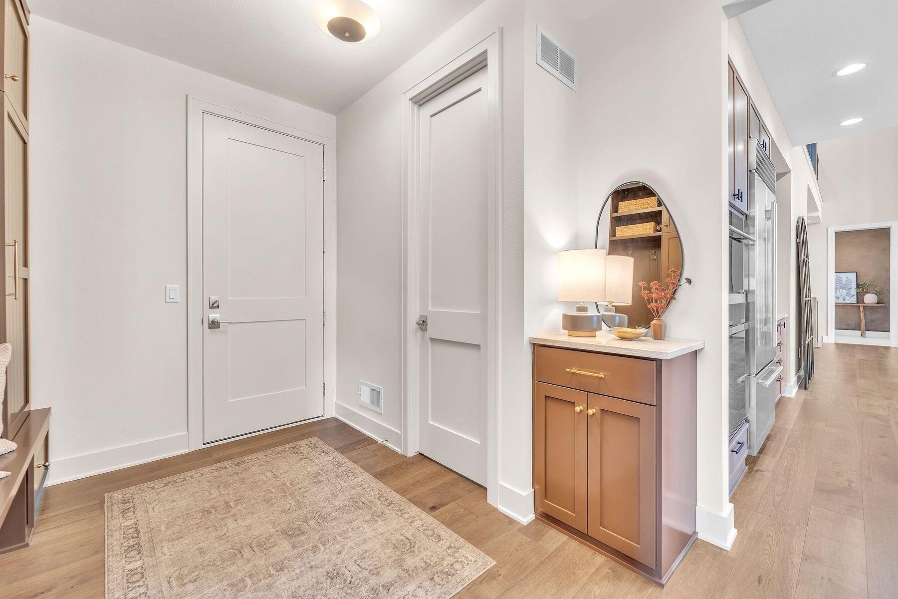 W188N5040 Red Crown Trl