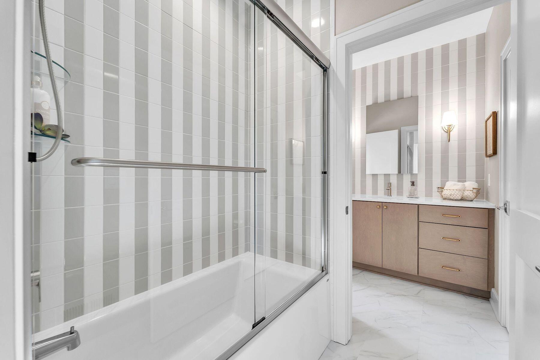 W188N5040 Red Crown Trl