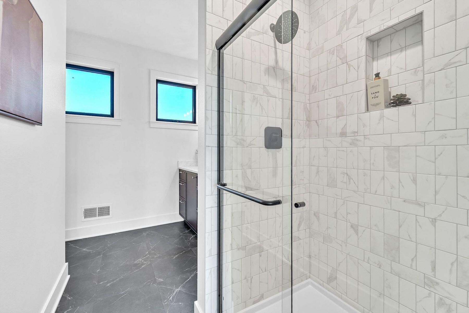 W188N5040 Red Crown Trl