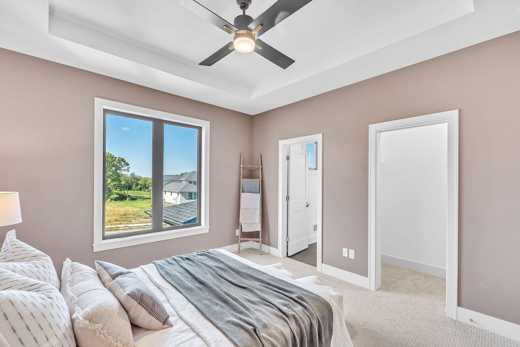 W188N5040 Red Crown Trl