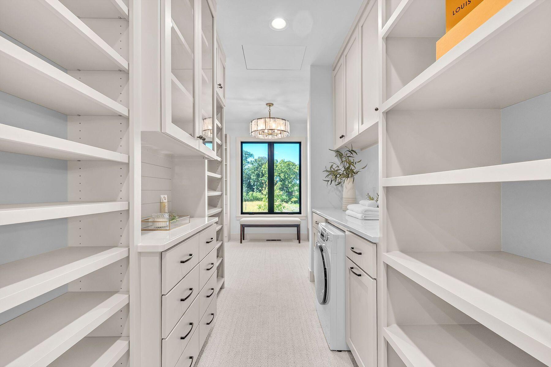 W188N5040 Red Crown Trl