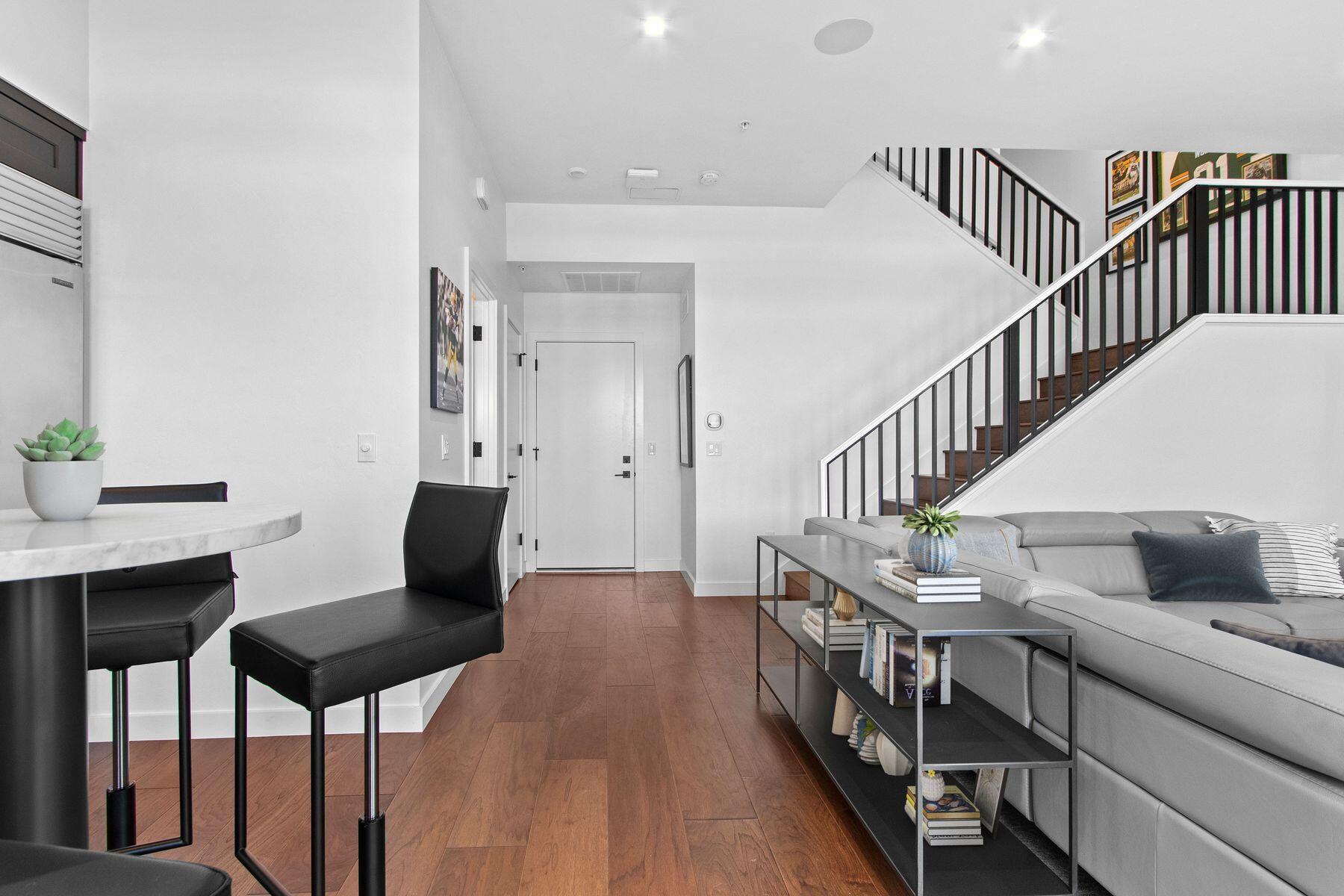 1110 Brookwood Dr