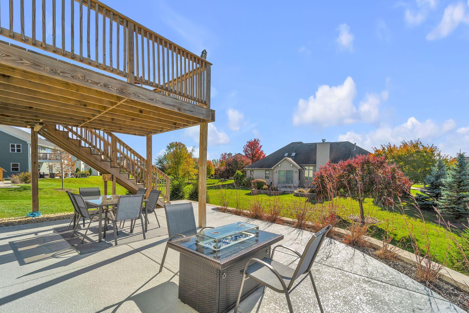 8156 Ridgeway Ct
