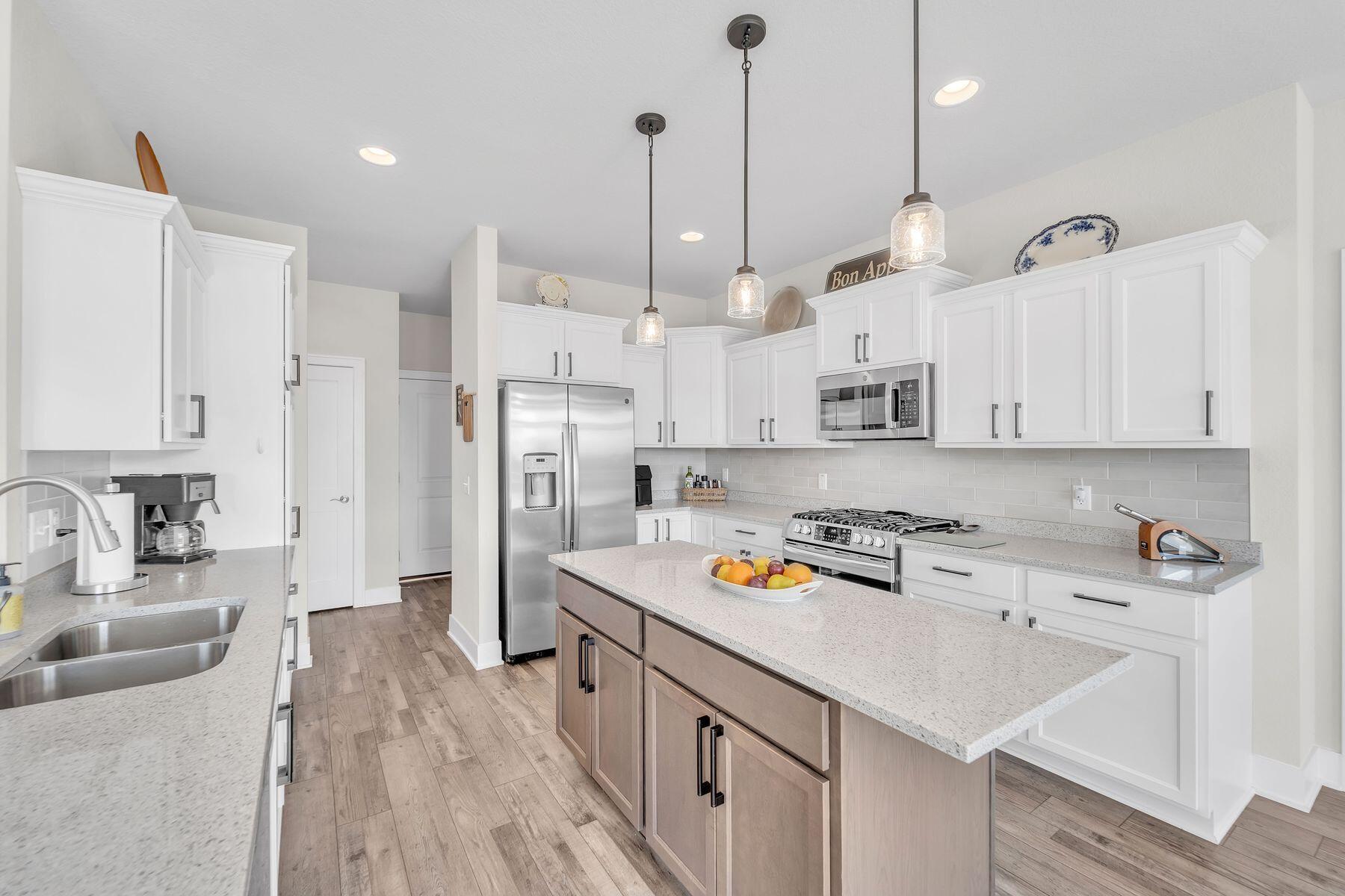 8156 Ridgeway Ct