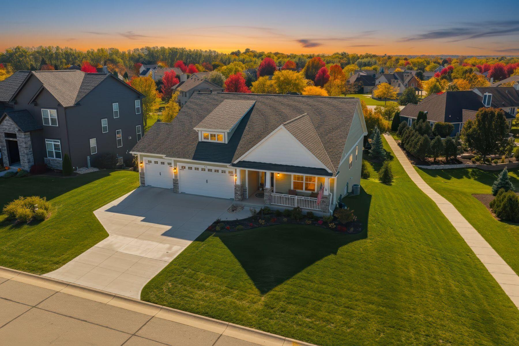8156 Ridgeway Ct