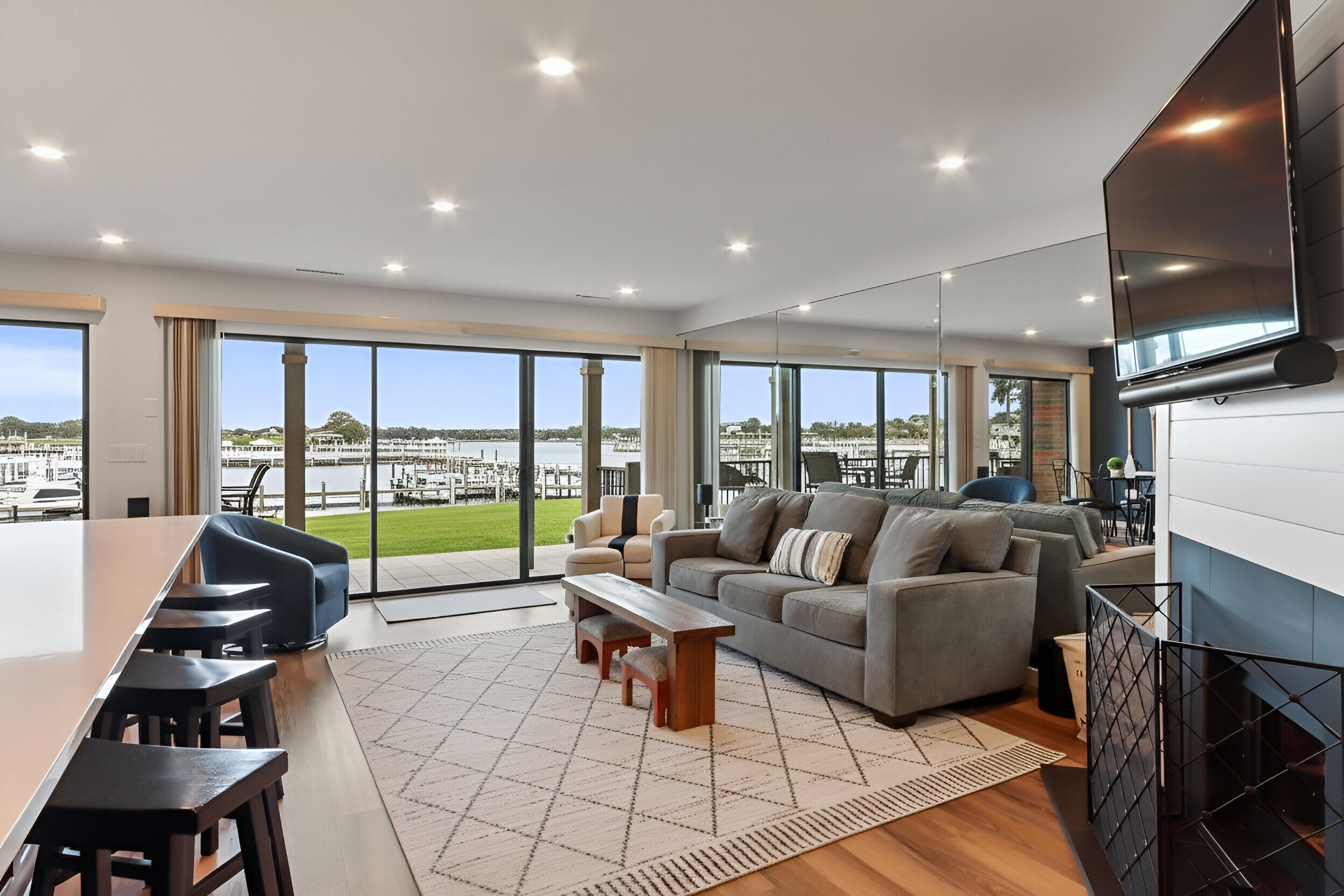 12 Abbey Villa Cir Unit: C