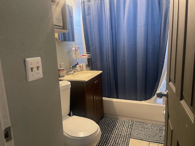 5800 N 83rd St Unit: 5802