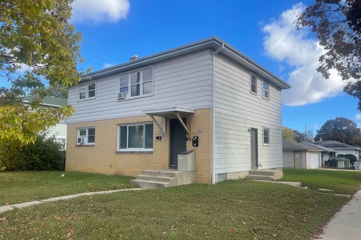 5800 N 83rd St Unit: 5802