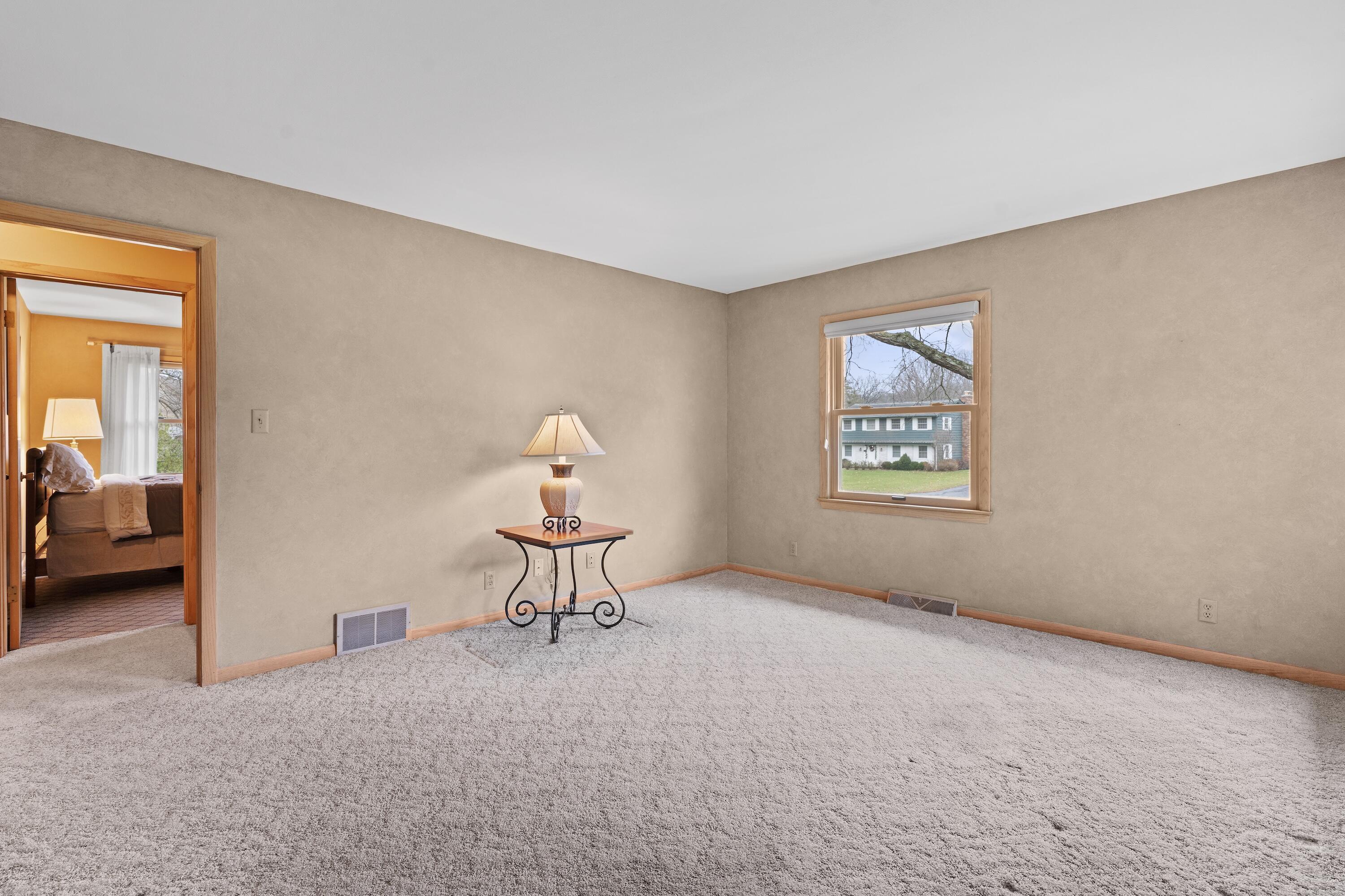 14840 Pomona Rd