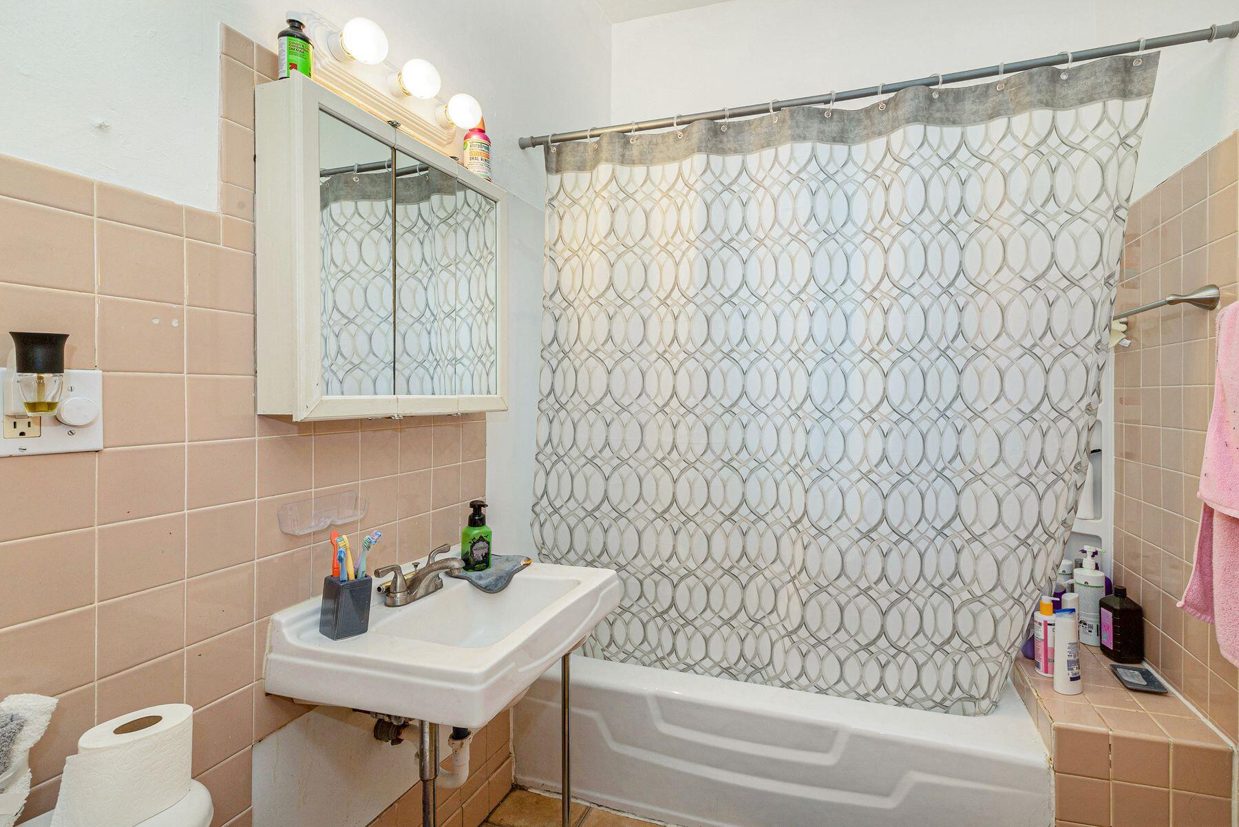 3311 W McKinley Blvd Unit: 3313