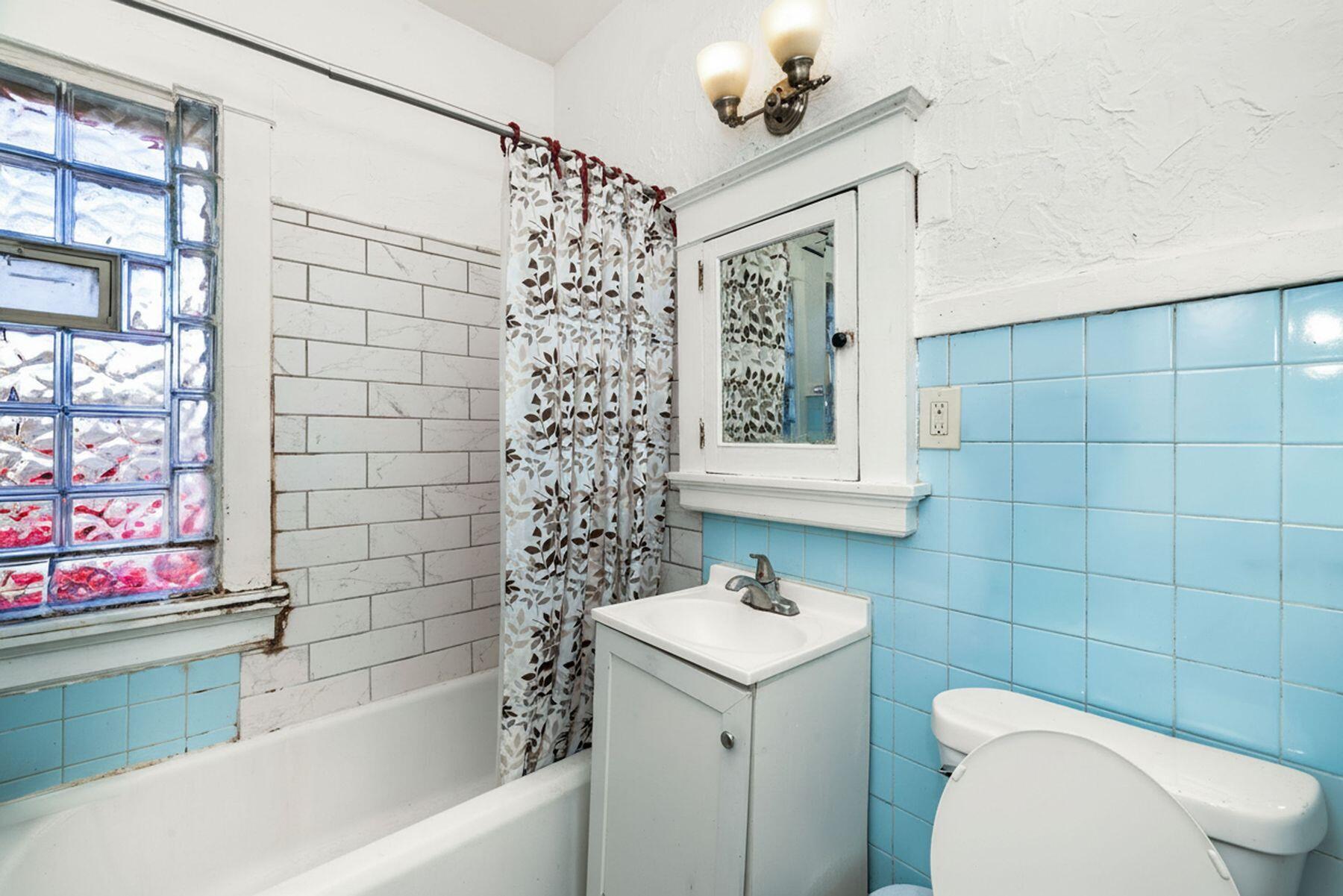 1128 S 35th St Unit: 1130