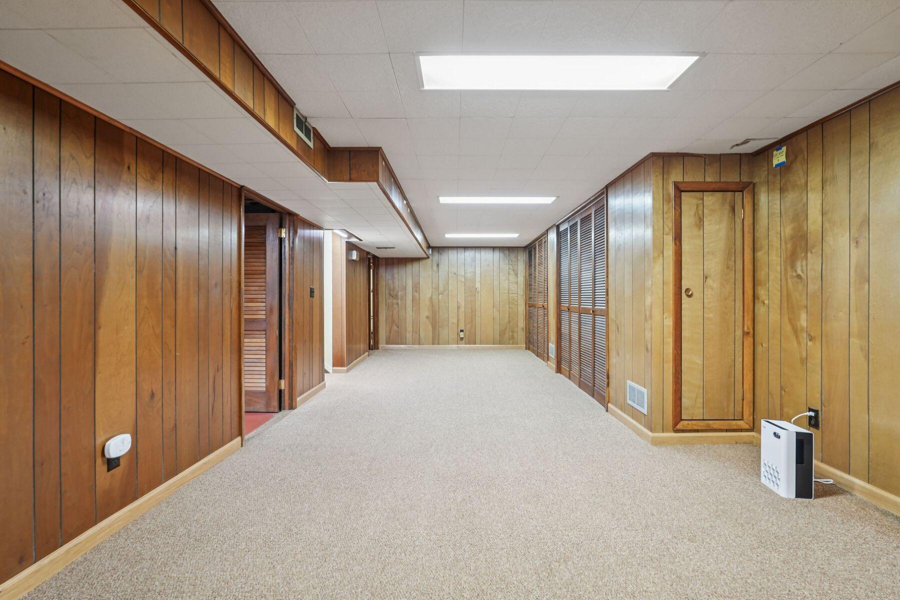 1213 W Glen River Rd