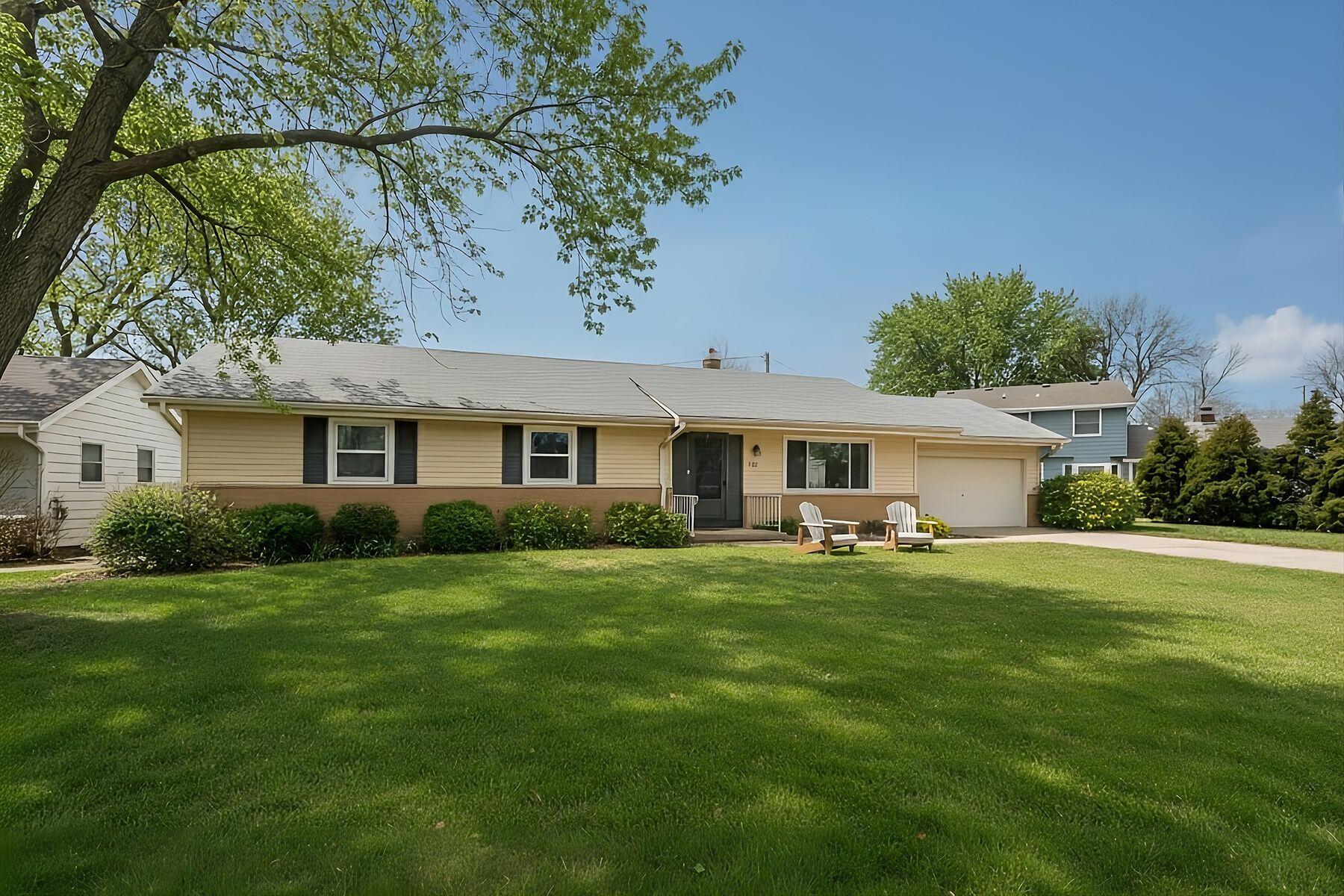 1213 W Glen River Rd