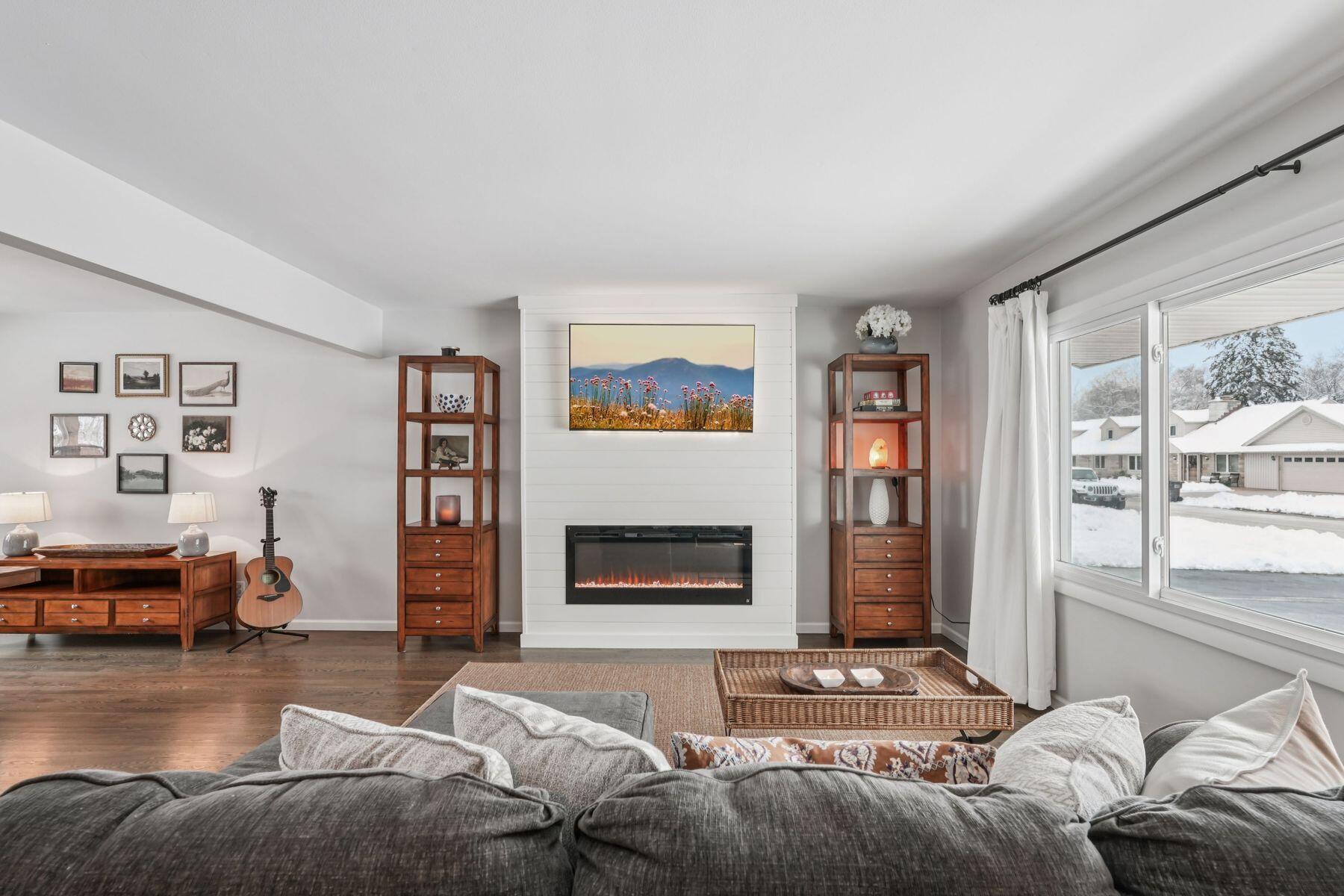 1213 W Glen River Rd