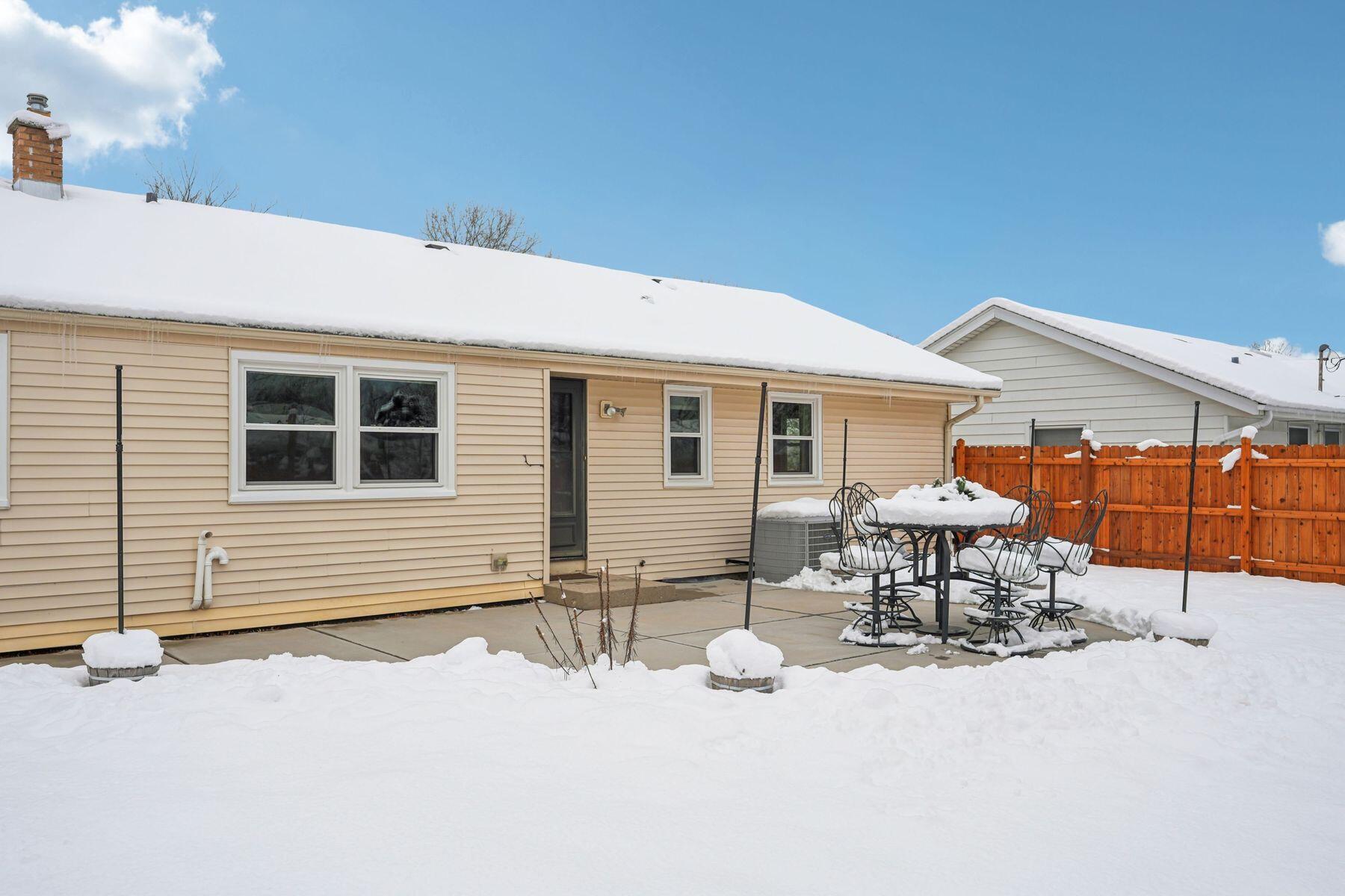 1213 W Glen River Rd