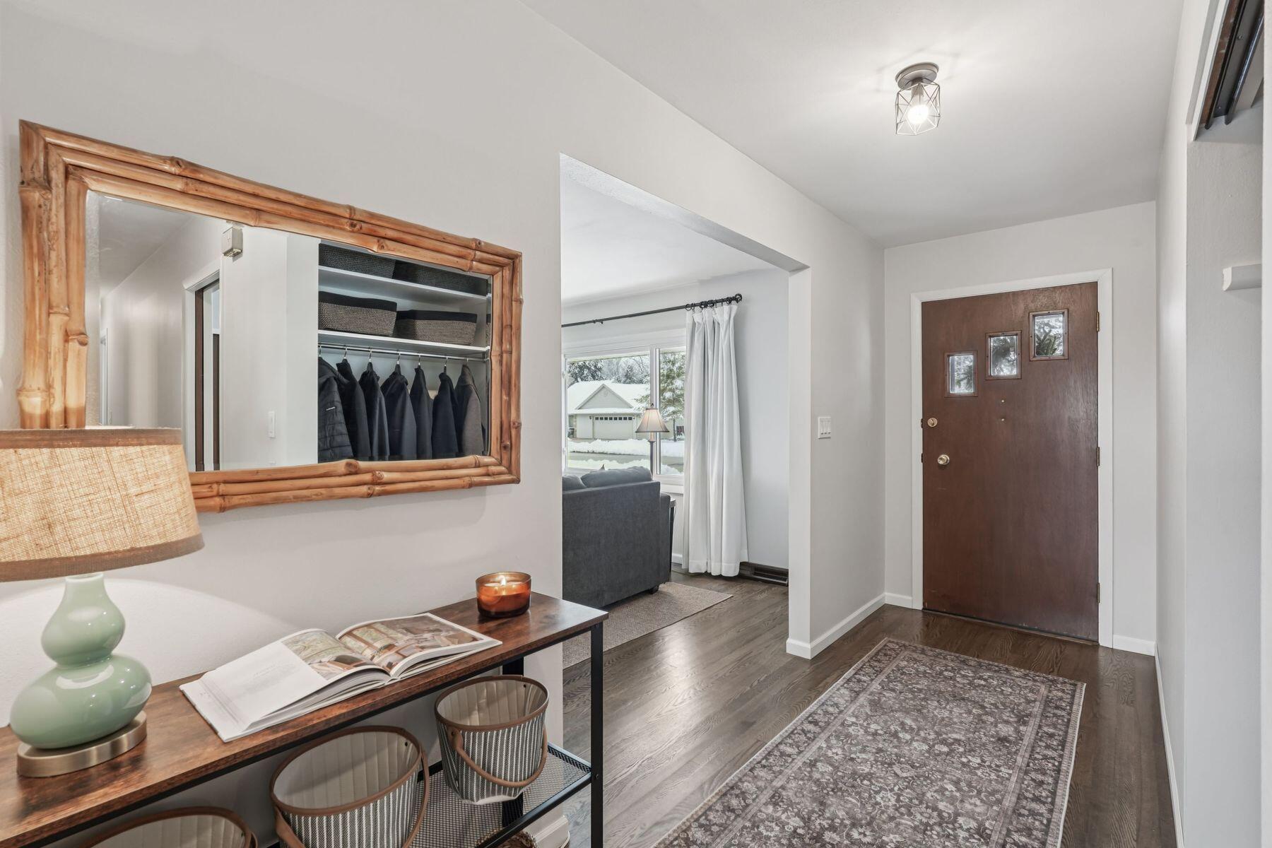 1213 W Glen River Rd