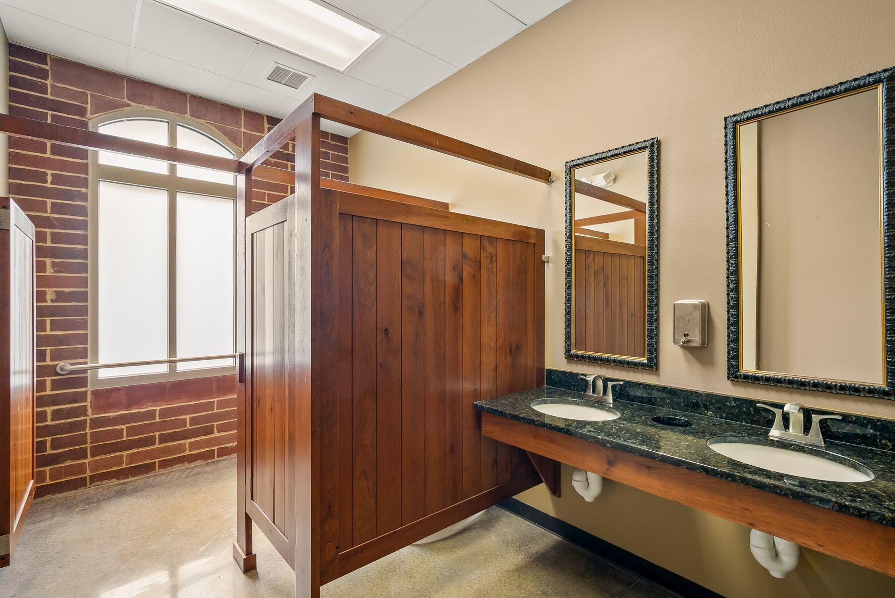 1214 13th Ave Unit: 1218