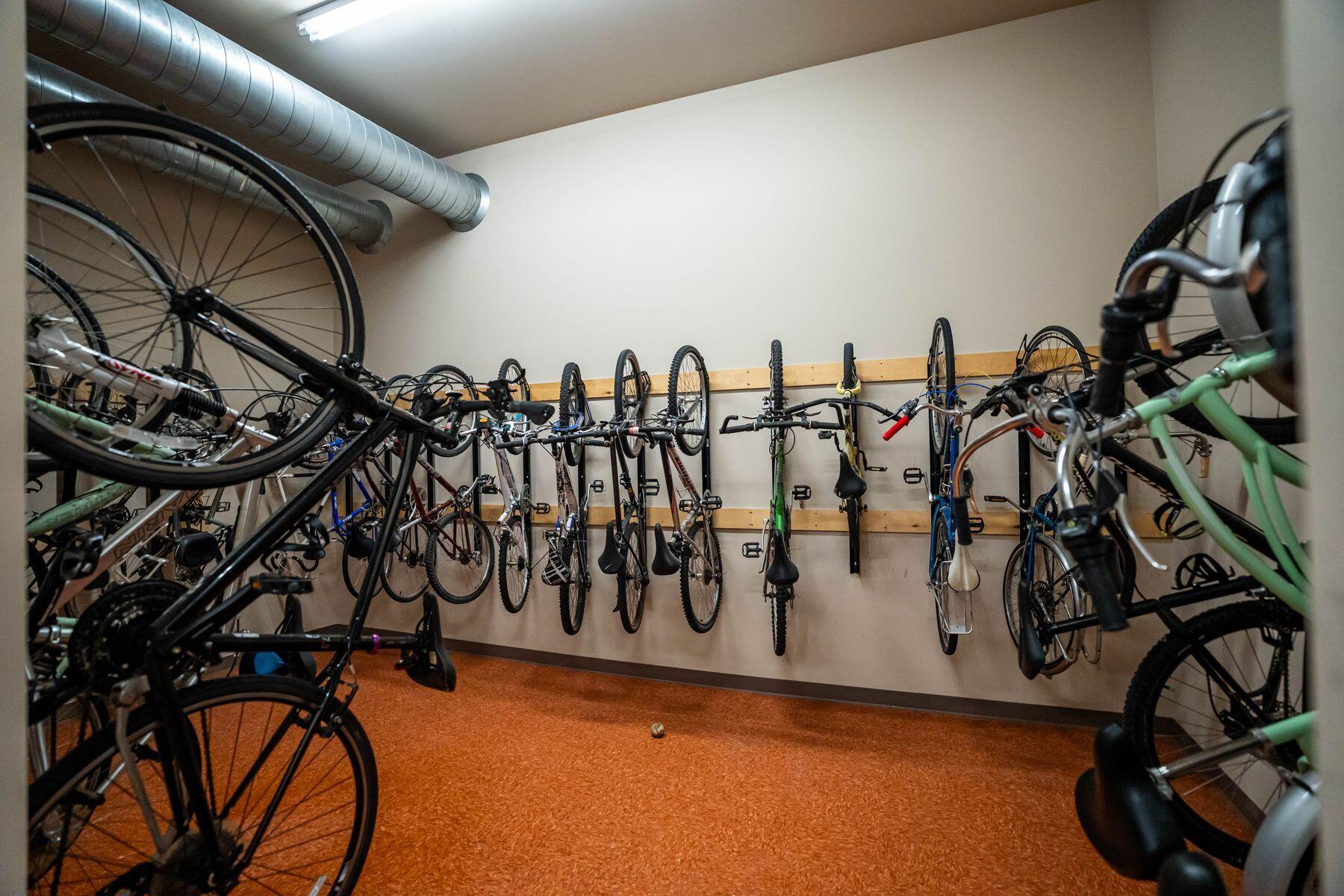 1924 N Hubbard St Unit: 101