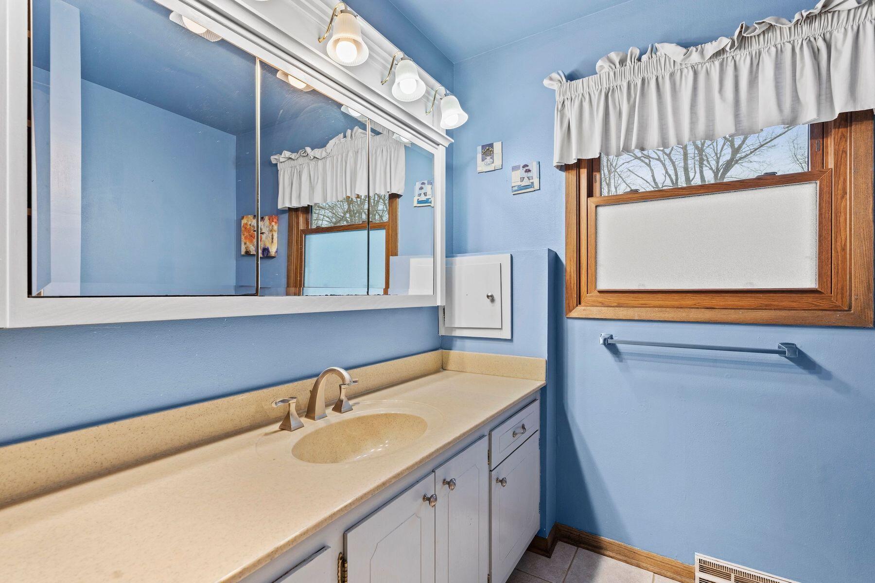 N77W22266 Wooded Hills Dr