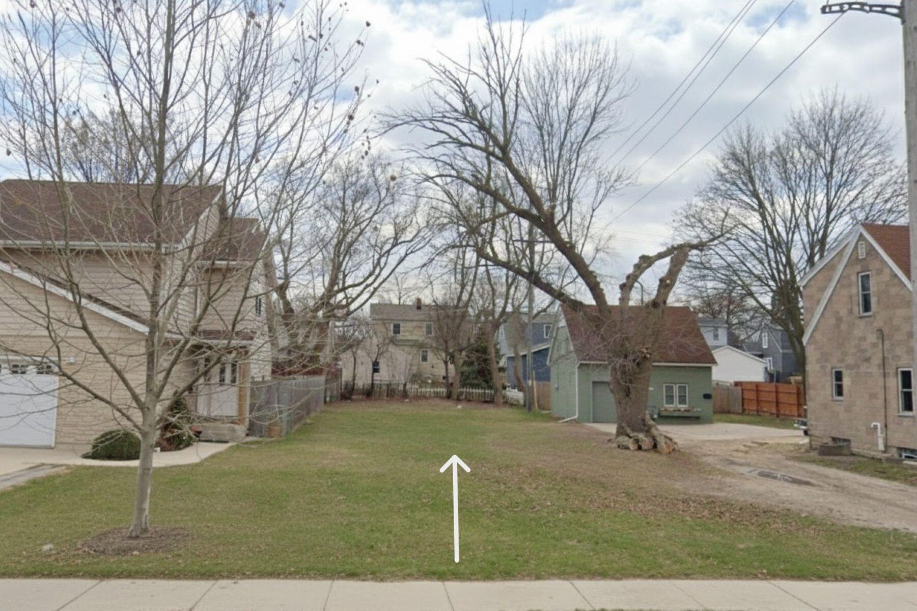 86 W Schlinger Ave