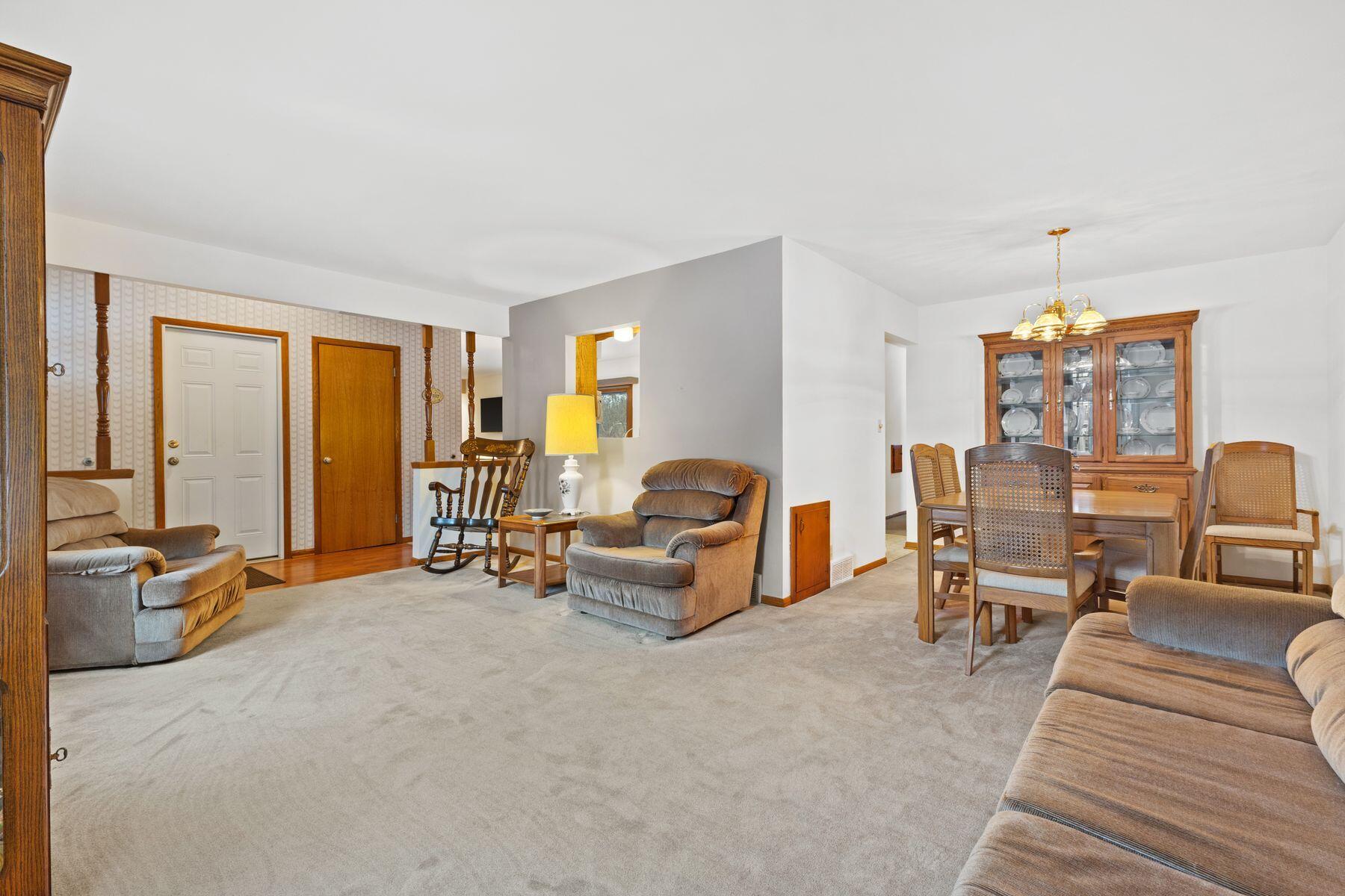 4740 St Regis Dr