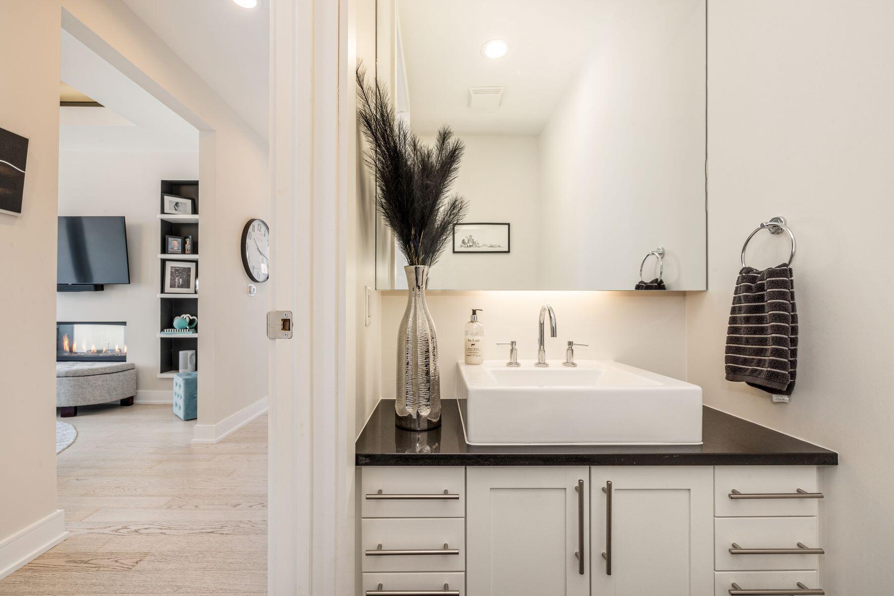 1141 N Martin L King Jr Dr Unit: 3002