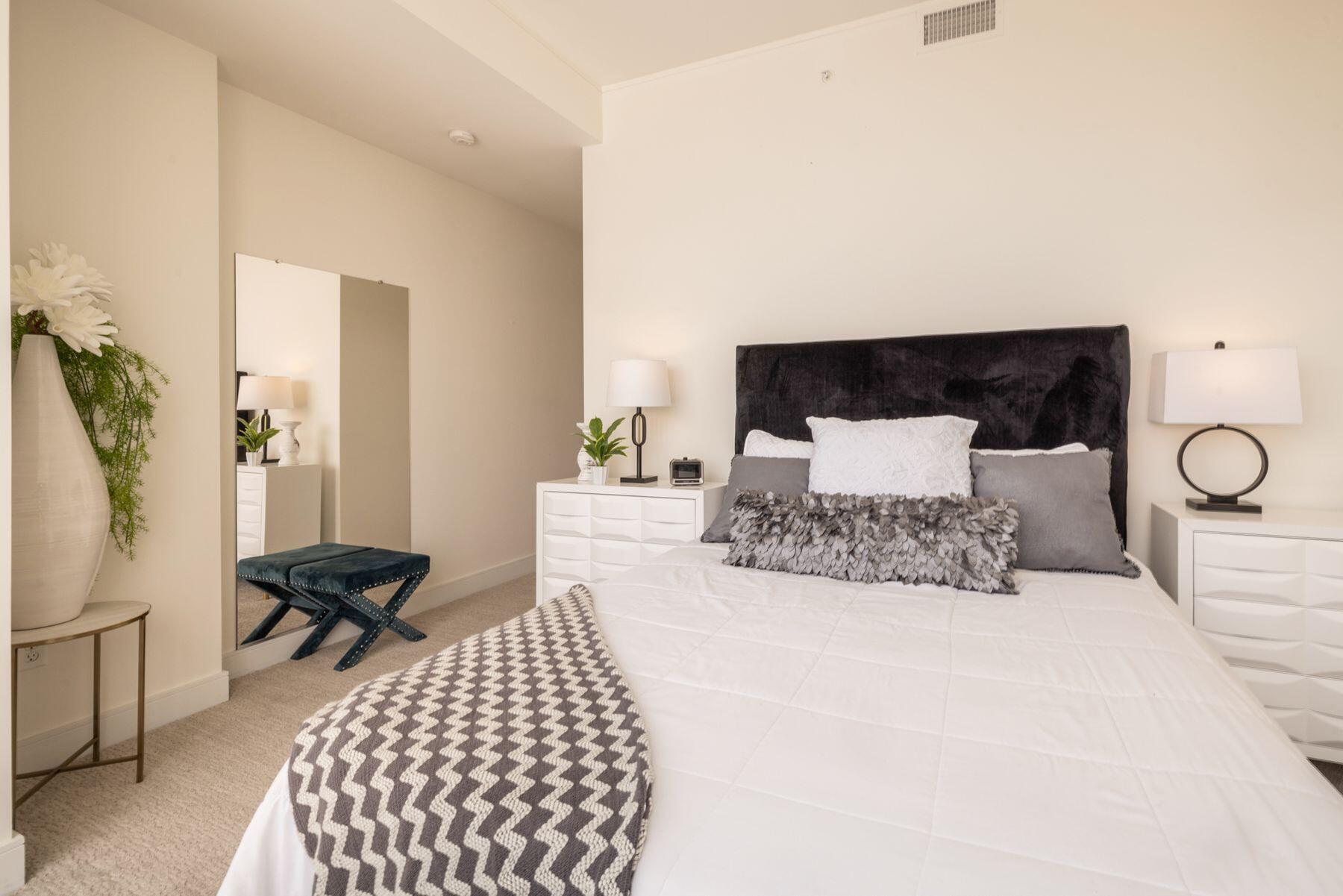 1141 N Martin L King Jr Dr Unit: 3002