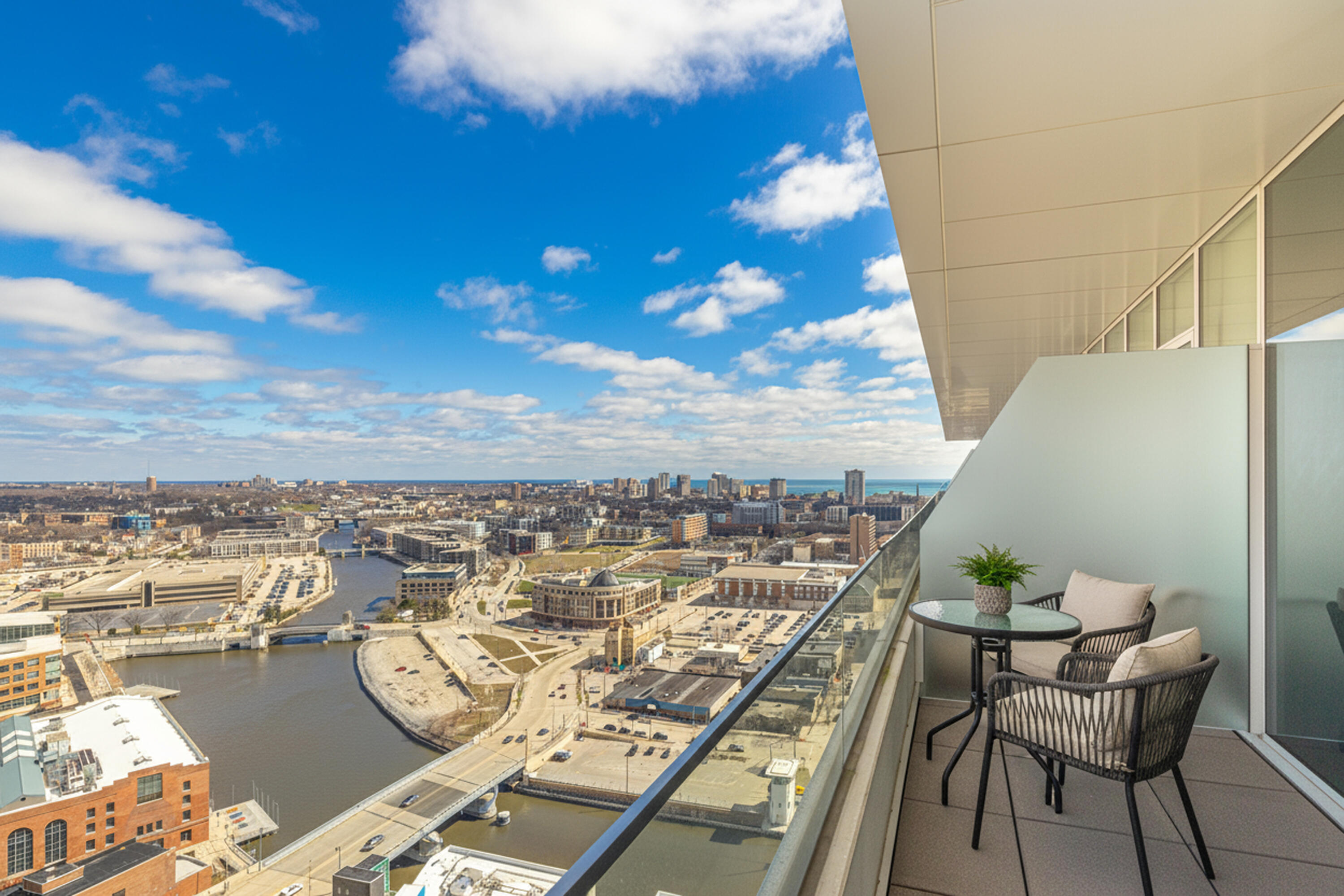 1141 N Martin L King Jr Dr Unit: 3002