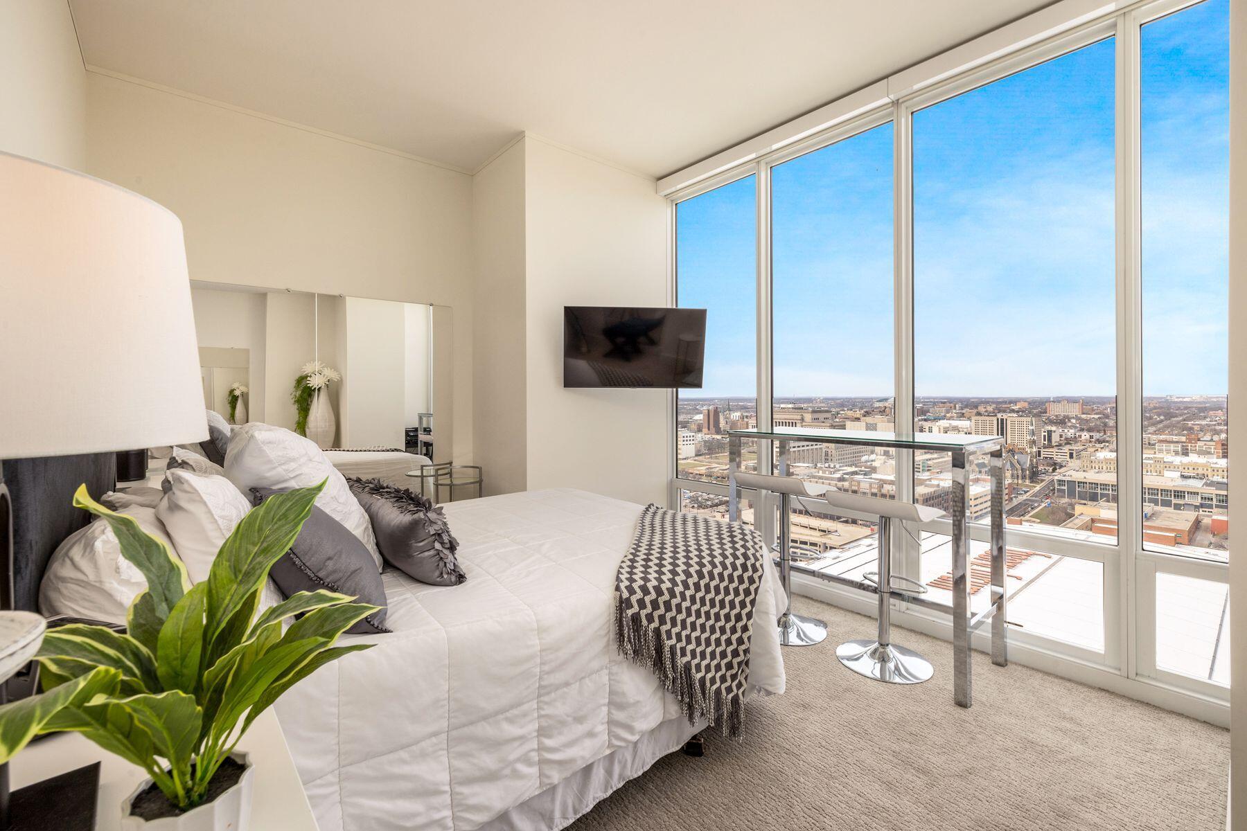 1141 N Martin L King Jr Dr Unit: 3002