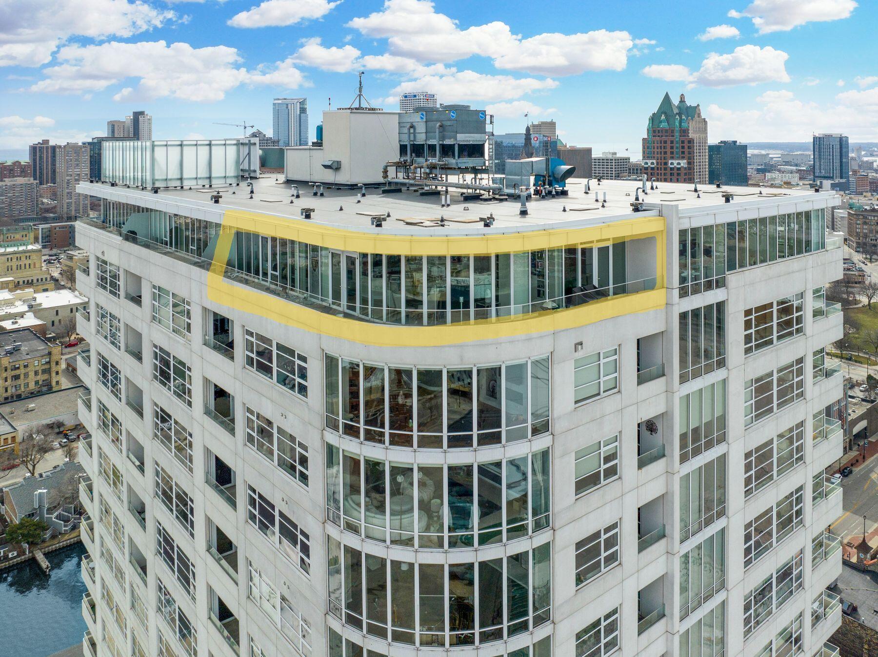 1141 N Martin L King Jr Dr Unit: 3002