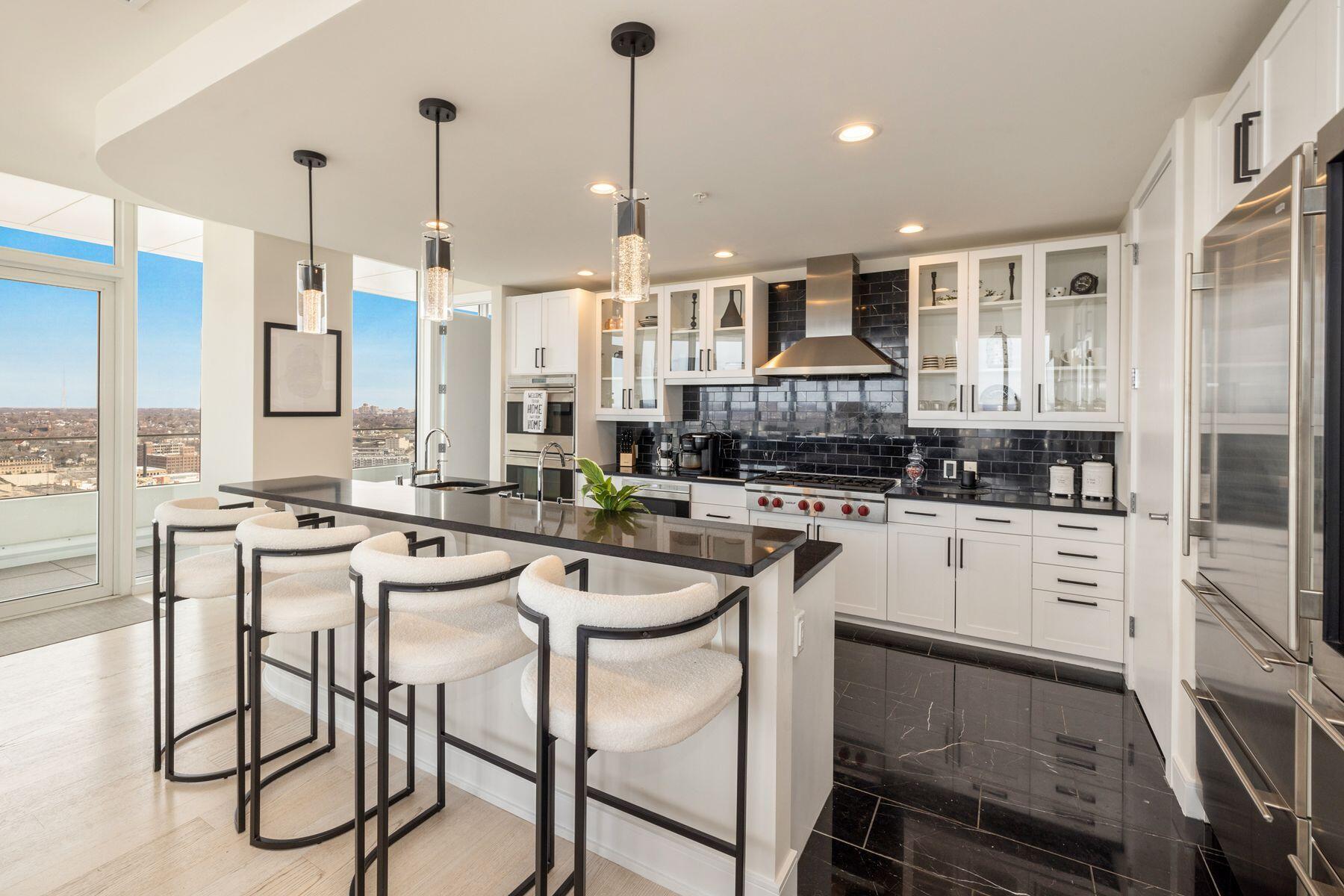 1141 N Martin L King Jr Dr Unit: 3002