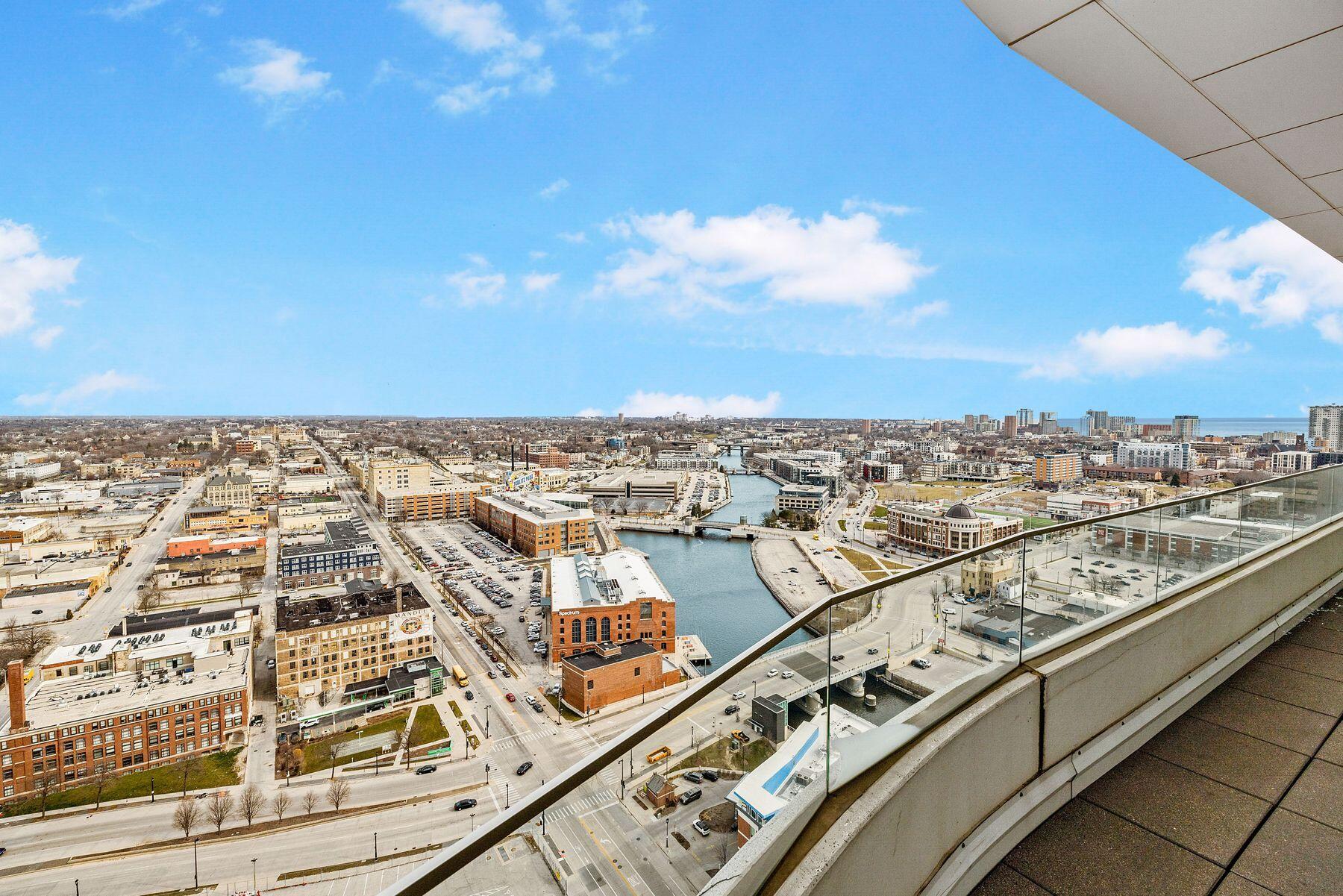 1141 N Martin L King Jr Dr Unit: 3002