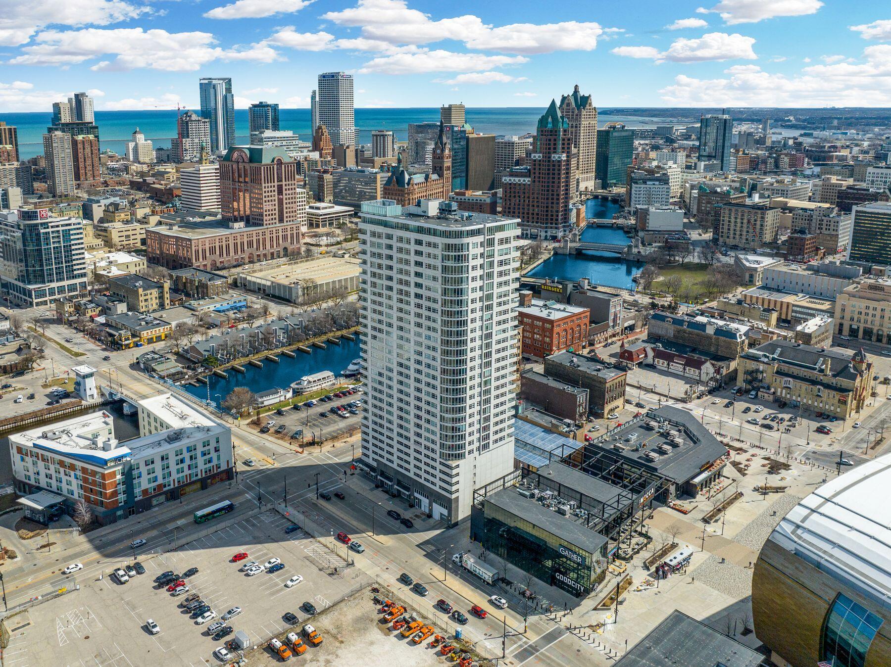 1141 N Martin L King Jr Dr Unit: 3002