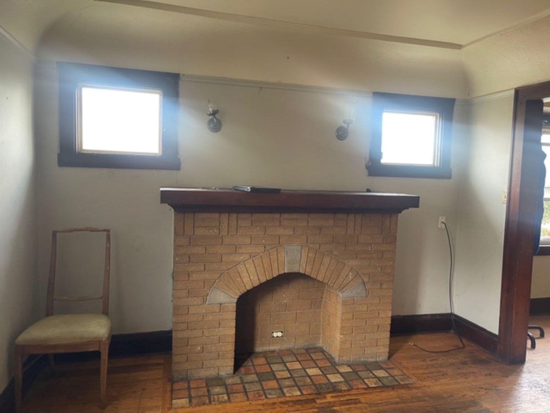 2576 51st St Unit: 2578
