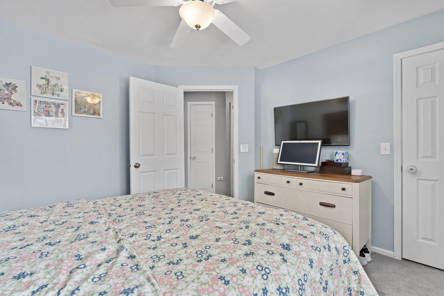 121 W Spaulding St