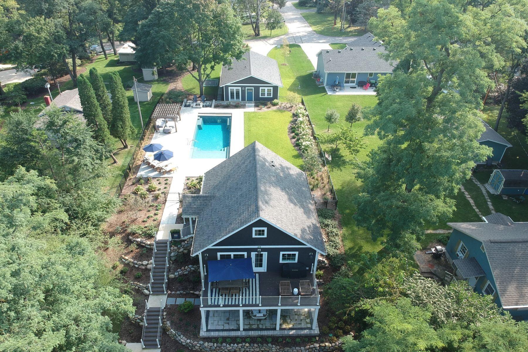 215 Wesley St