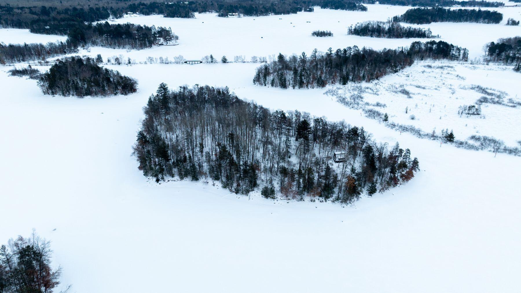 Lt0 Nokomis Island -