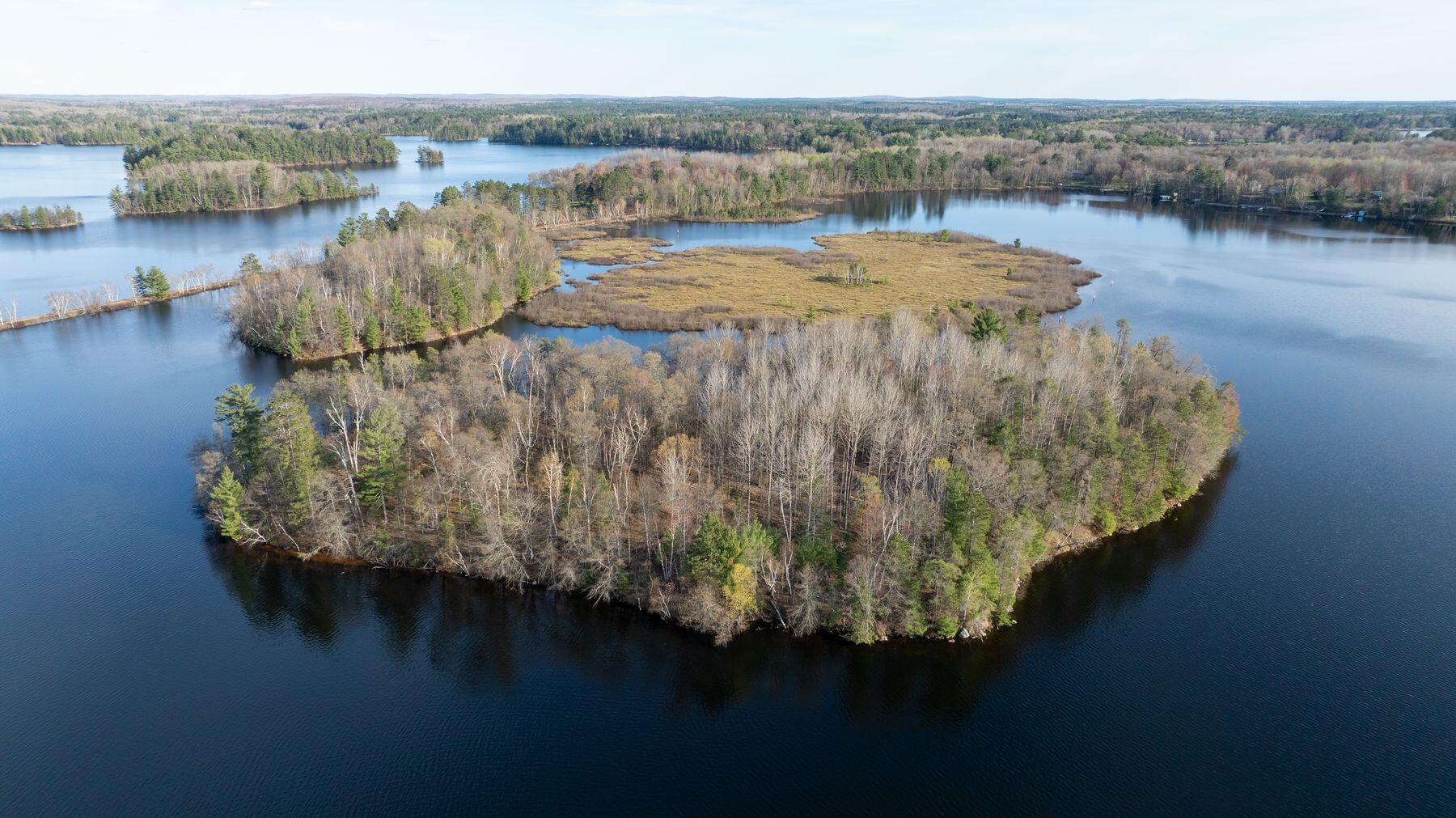 Lt0 Nokomis Island -
