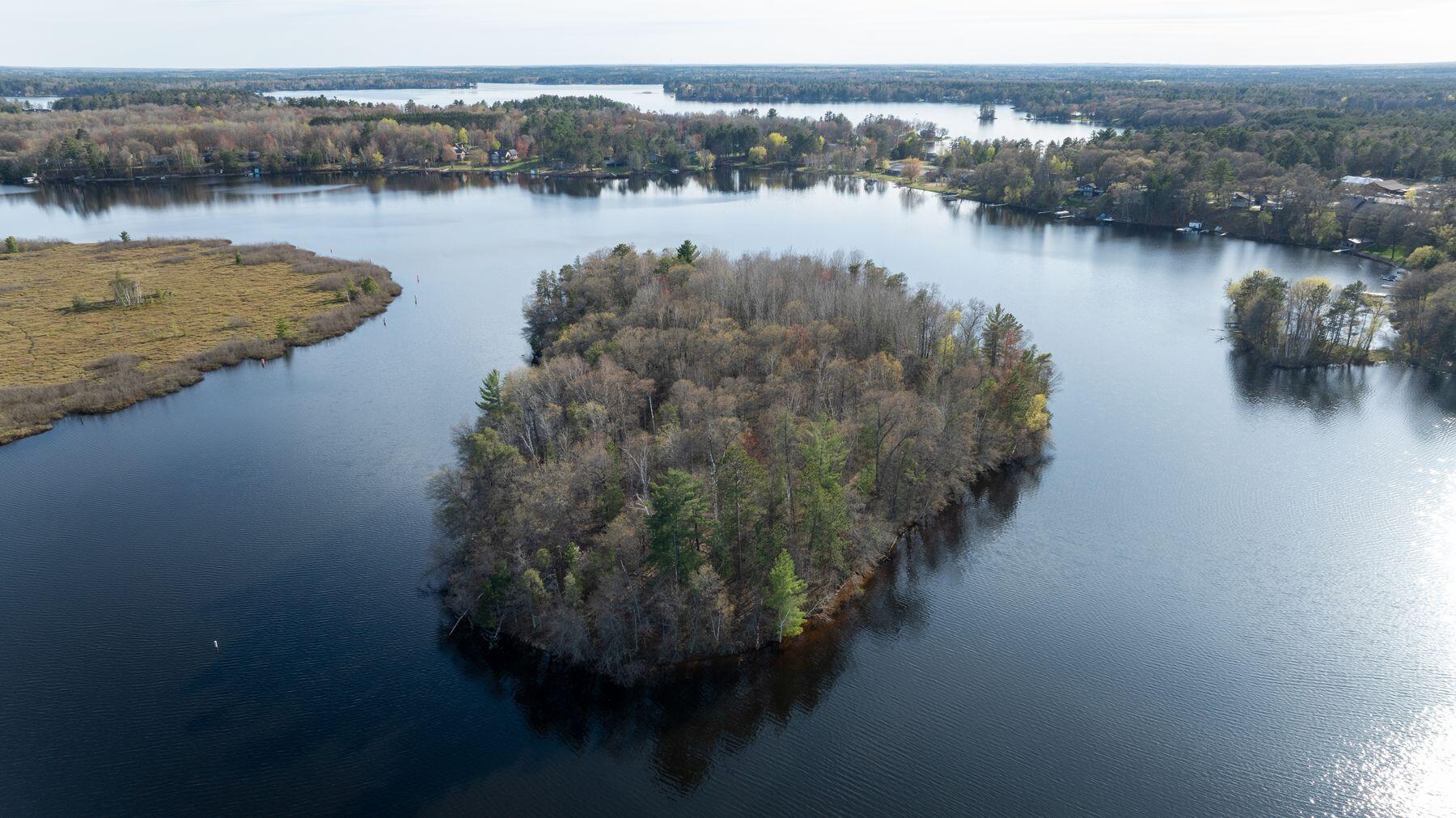 Lt0 Nokomis Island -