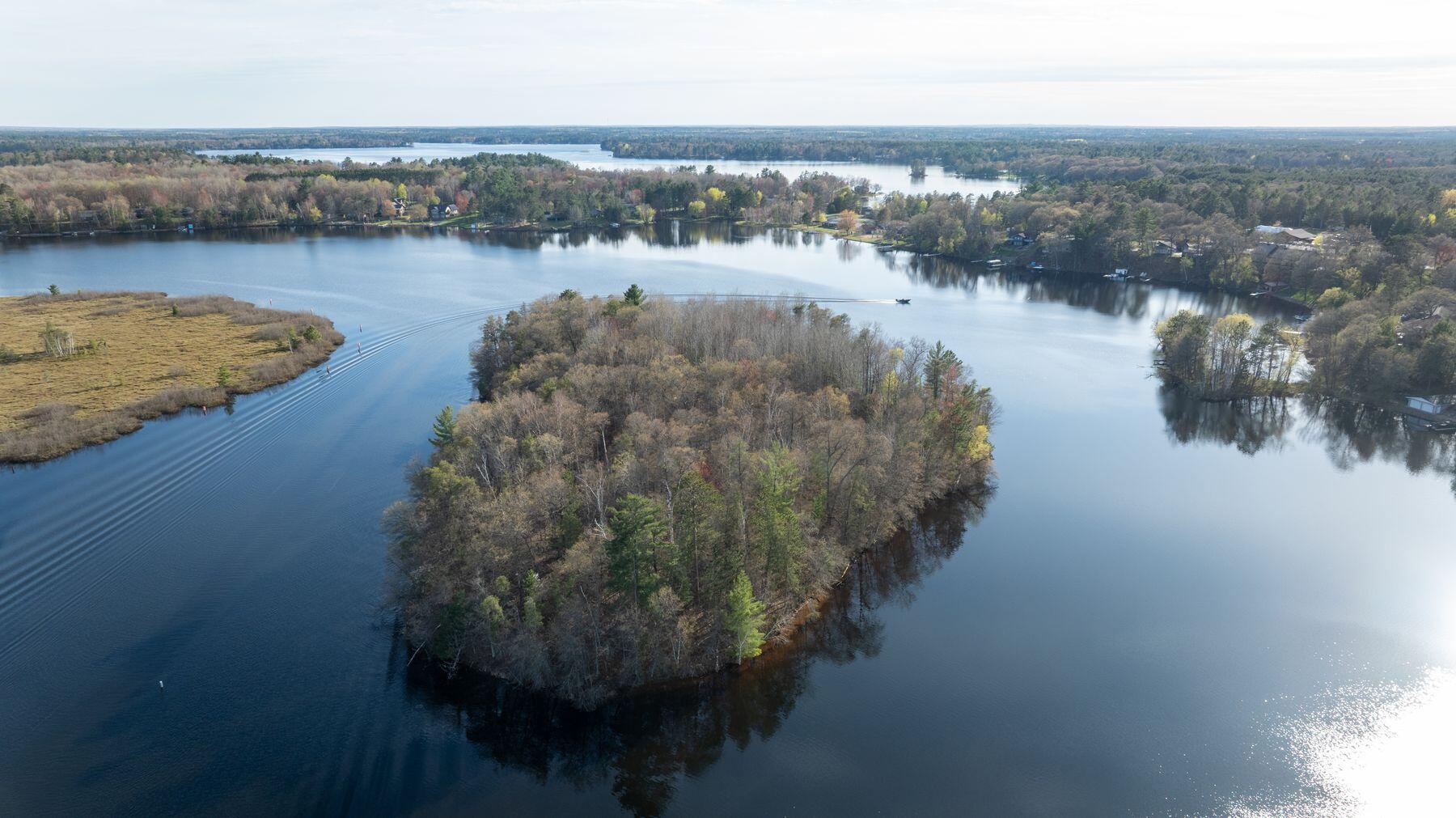 Lt0 Nokomis Island -