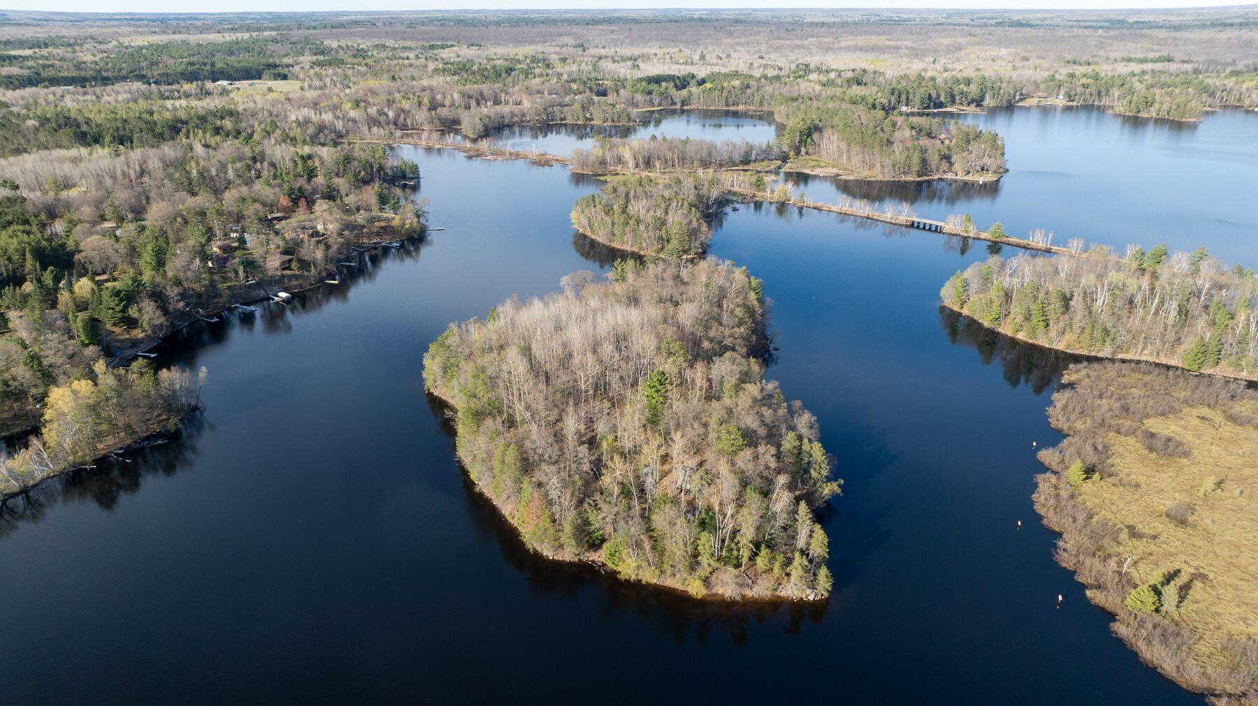 Lt0 Nokomis Island -