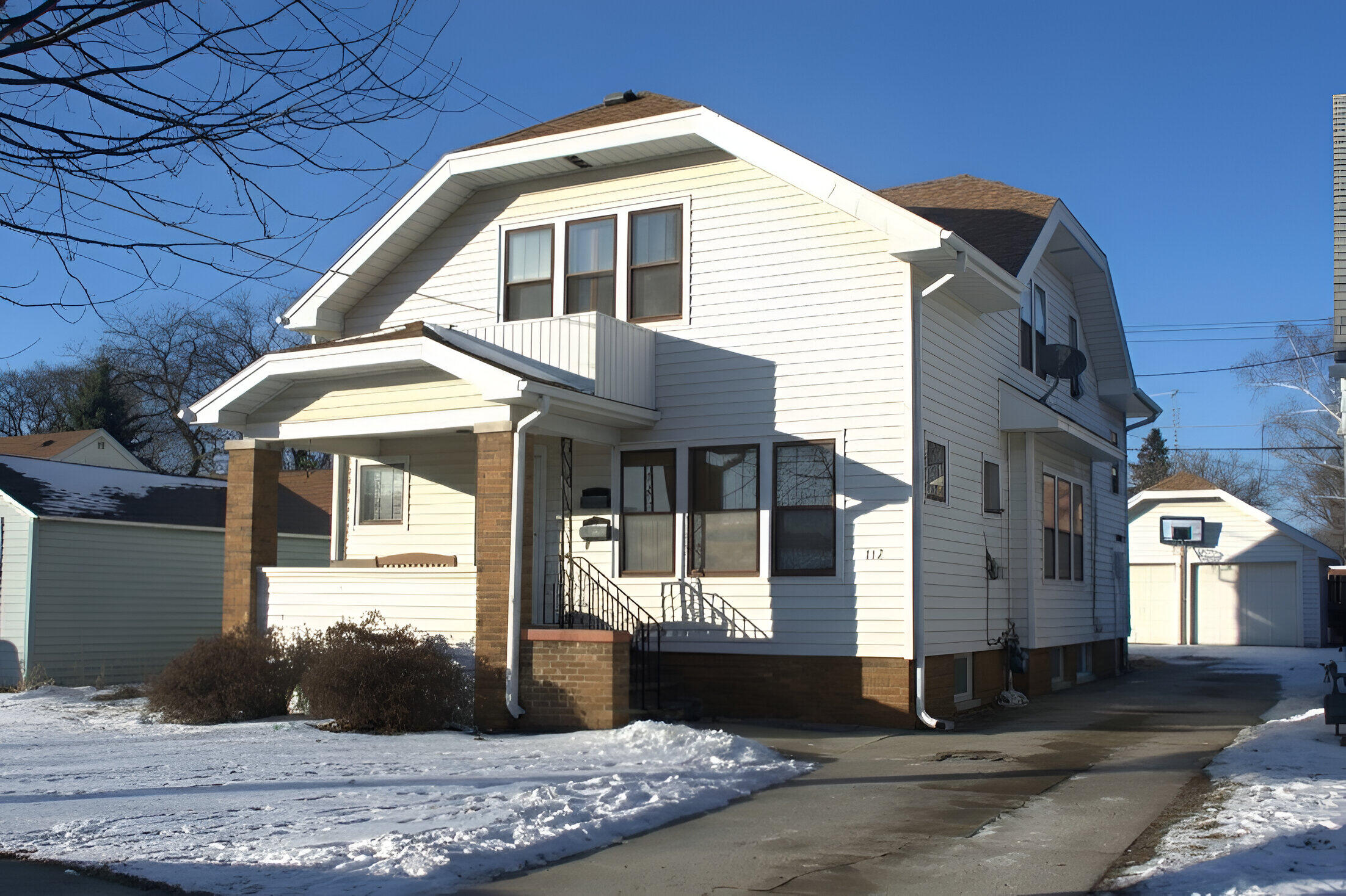 712 Wolff St