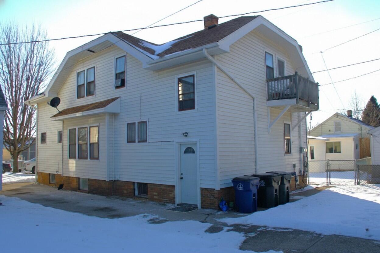 712 Wolff St