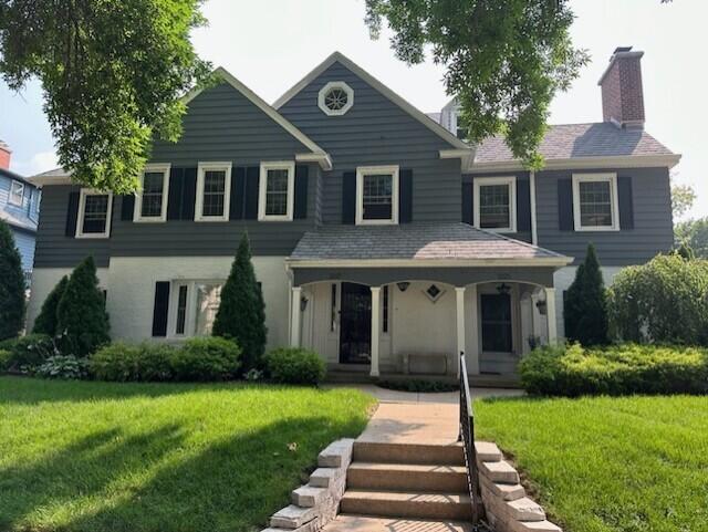 2227 E Woodstock Pl
