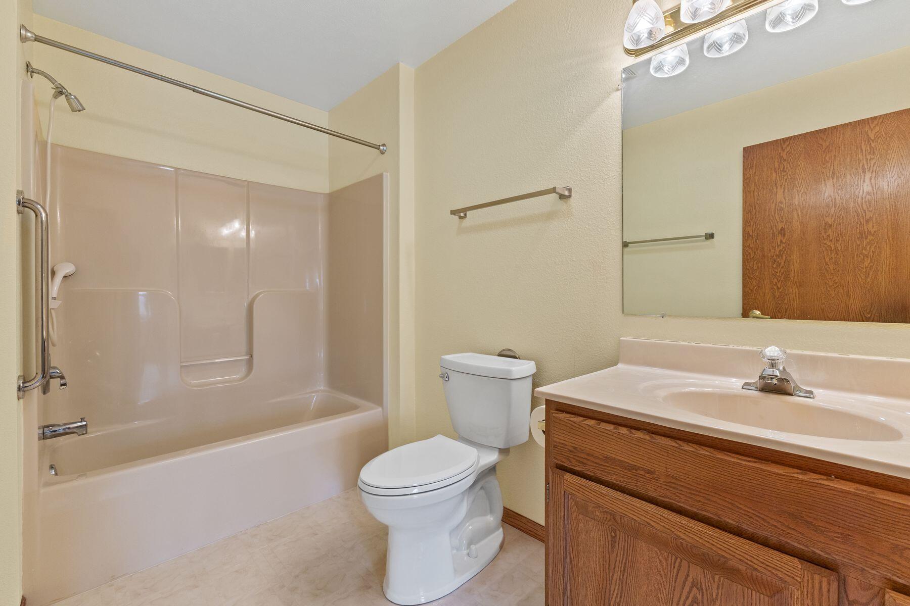 1680 96th St Unit: 7