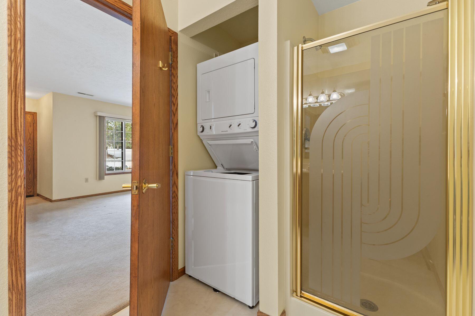 1680 96th St Unit: 7