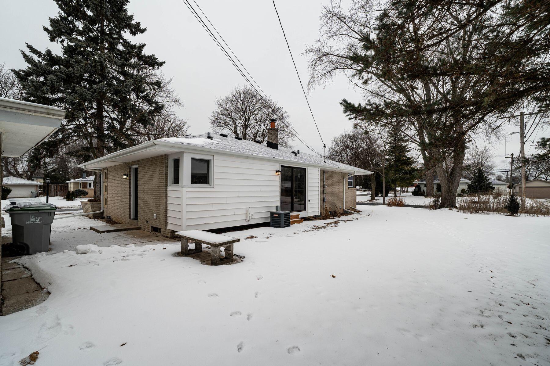 3401 W Wanda Ave