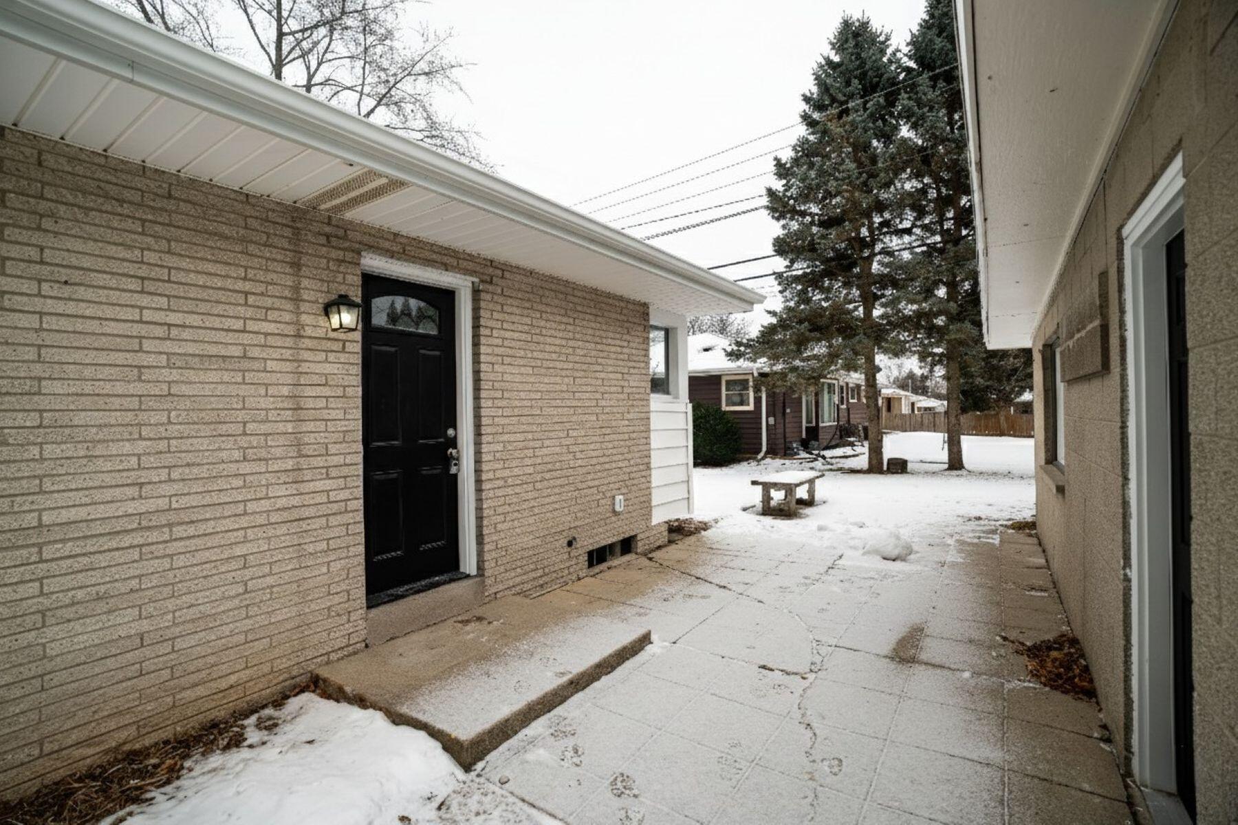 3401 W Wanda Ave